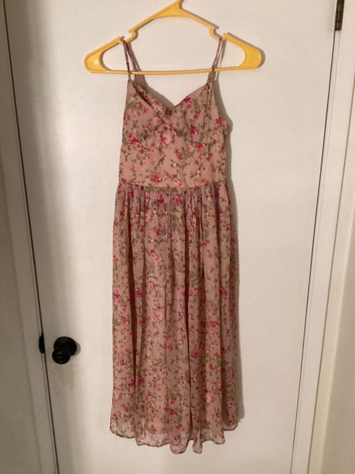 Women “Zunie” pale pink, floral spaghetti strap midi dress. Size 12. P.O.