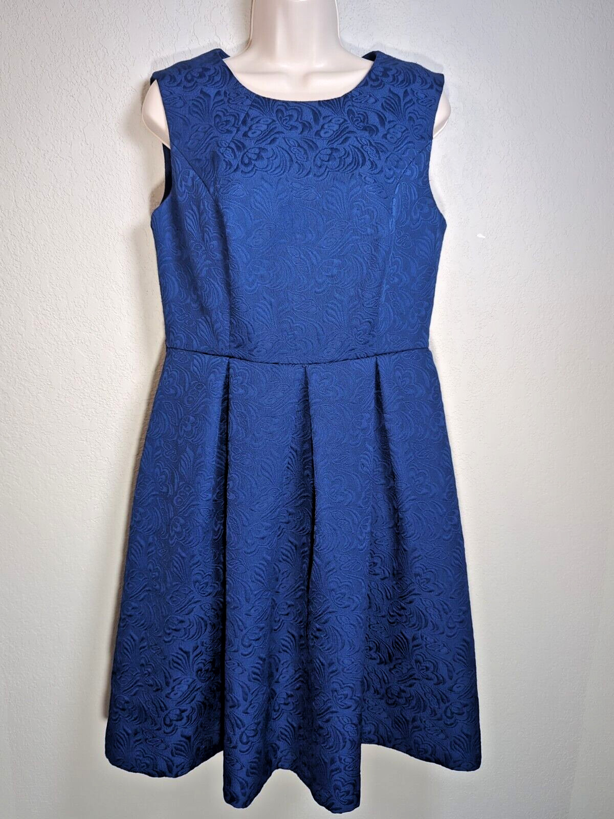 Liz Claiborne Women Dress 10 Blue Sleeveless Fit Flared