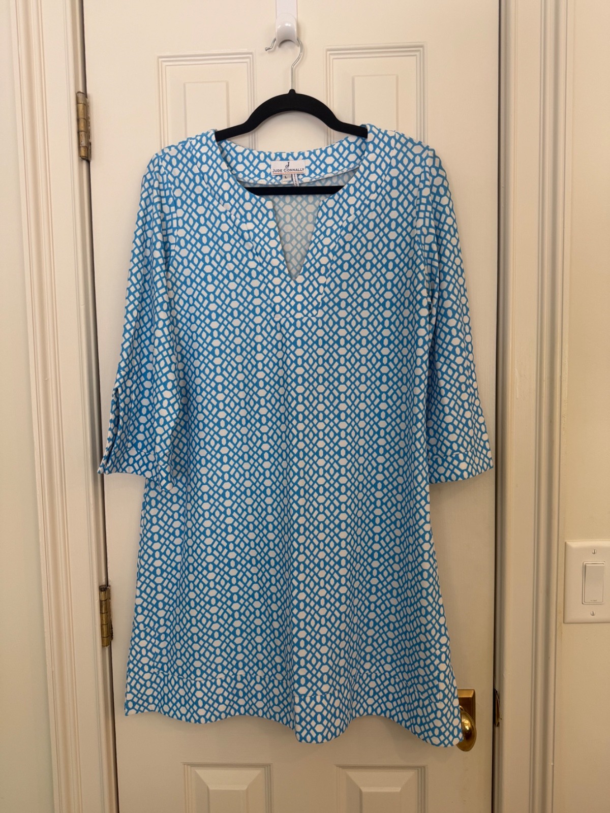 Jude Connally Megan shift dress aqua & white geometric size L EUC