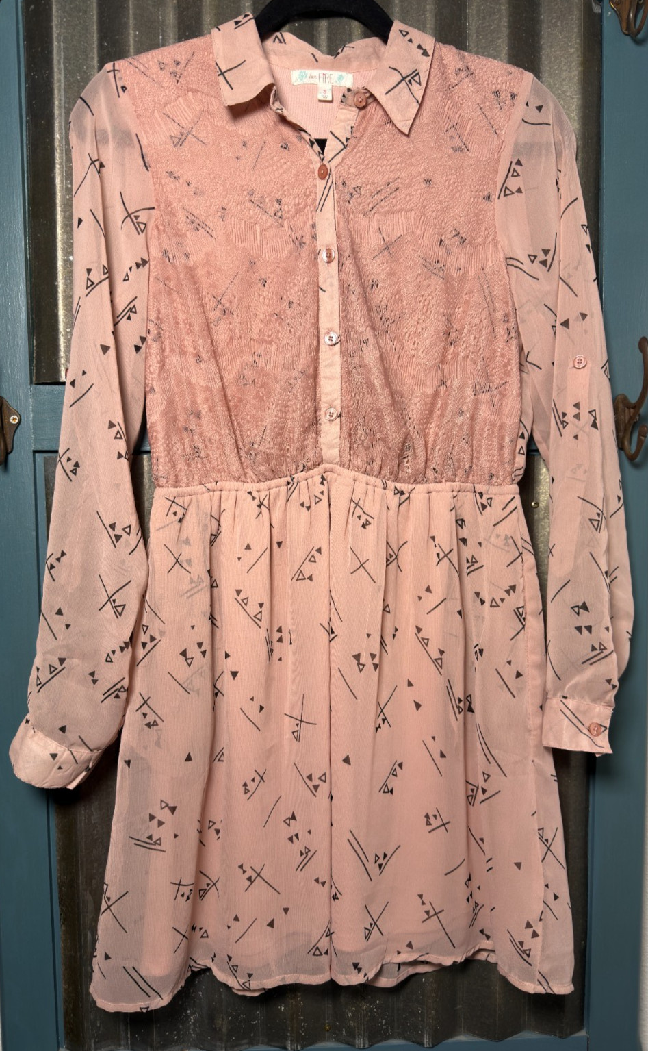 Love Fire Pink Geometric Print Lace Bodice Small Shirtdress Long Sleeve Sheer
