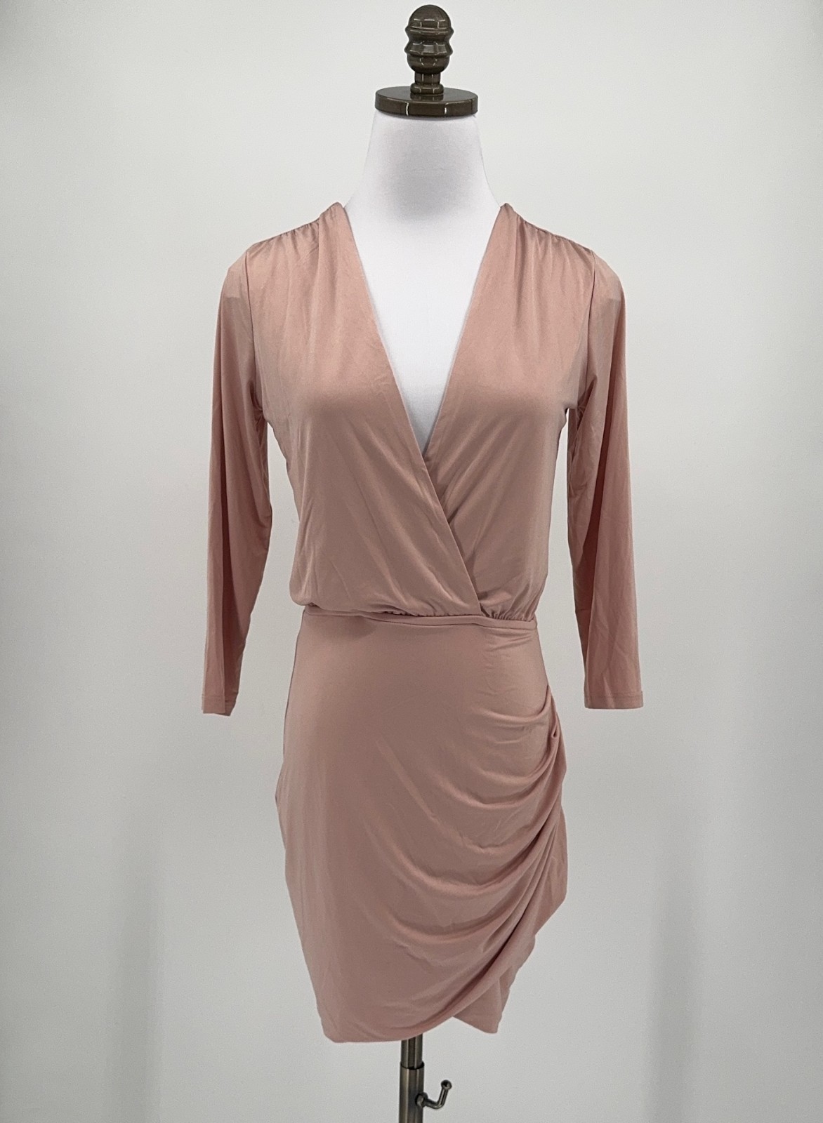 Lovers & Friends Mauve Low Cut V Neck Surplice Ruched Mini Dress Sz XS NEW