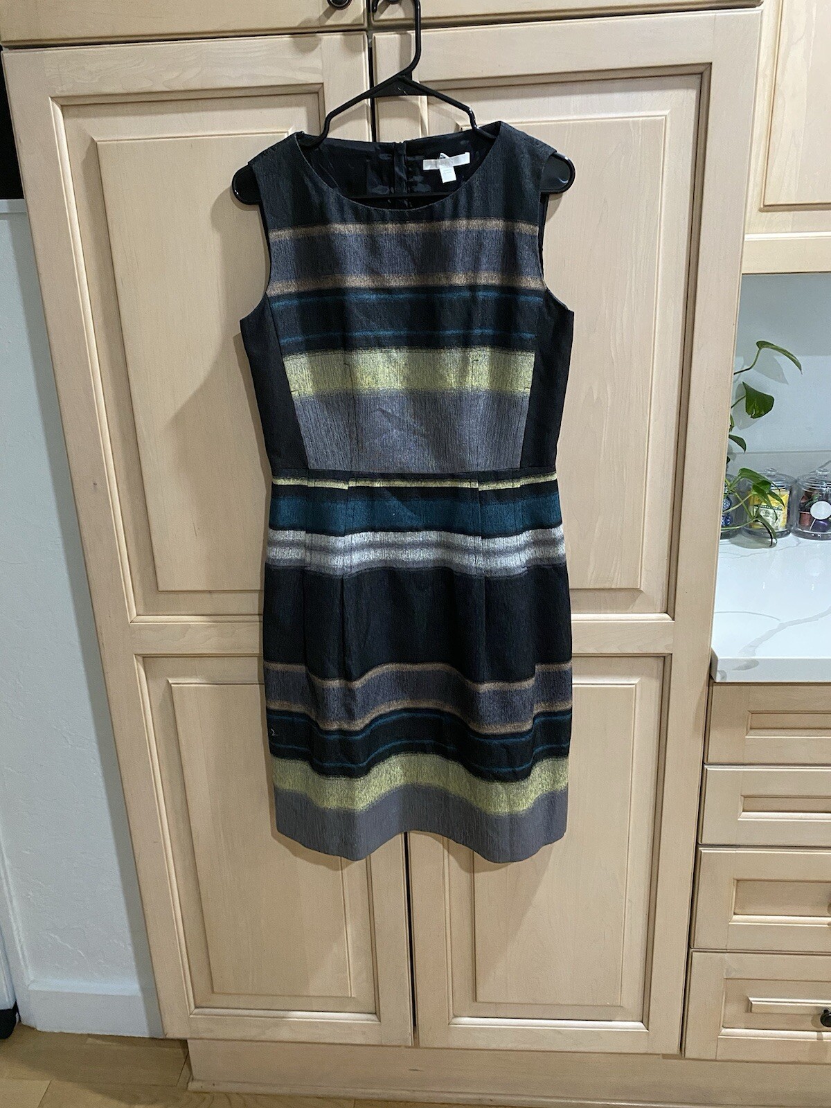 Boss Hugo Boss Sz. US 6 Dicoris Sleeveless Stripe Wool Blend Knee Length Dress