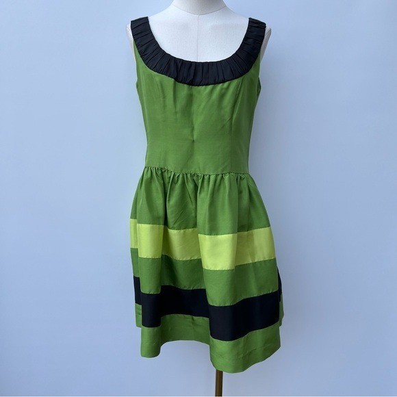 Kensie Silk Striped Flare & Fitted Sleeveless Green Dress Size M