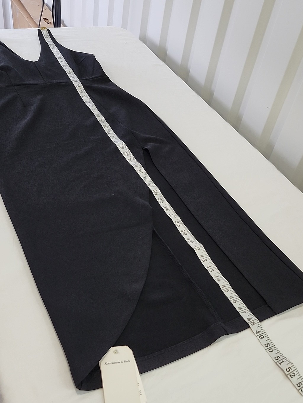 Abercrombie & Fitch Black Sleeveless Plunge V-Neck Midi Dress Med NWT Asymmetric