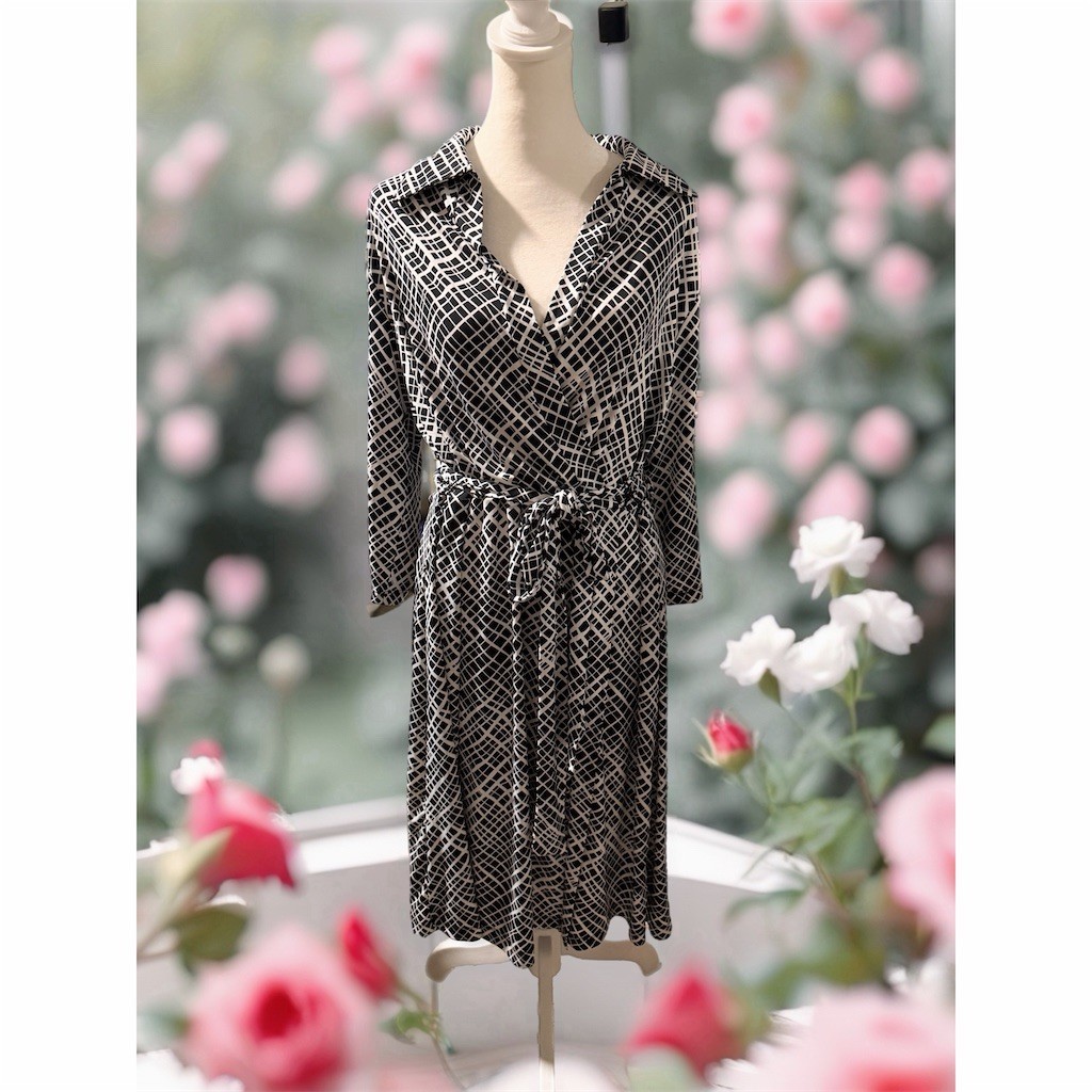 George Wrap Dress Womens XL 16-18 Black & White Geometric Long Sleeve Knee