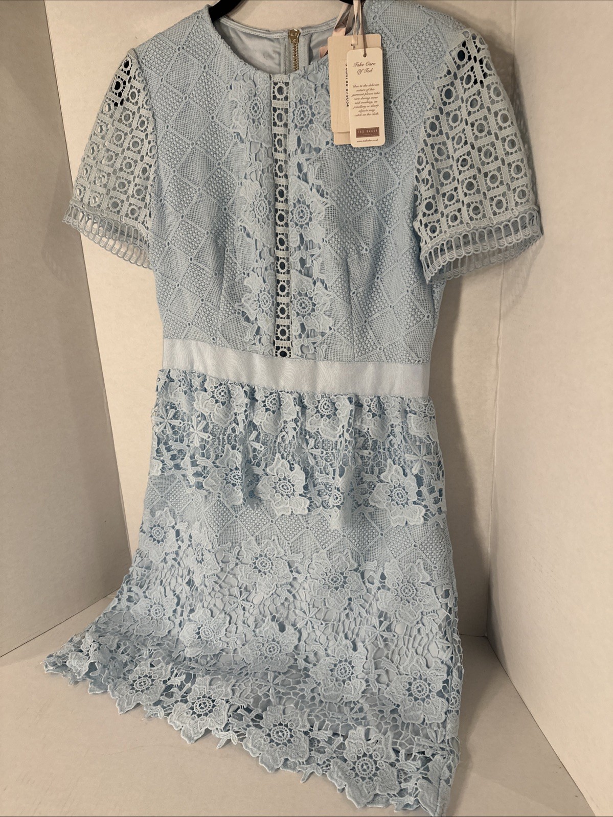 NWT TED BAKER London DIXA Layered Lace Skater Dress – Light Blue – US SIZE 6