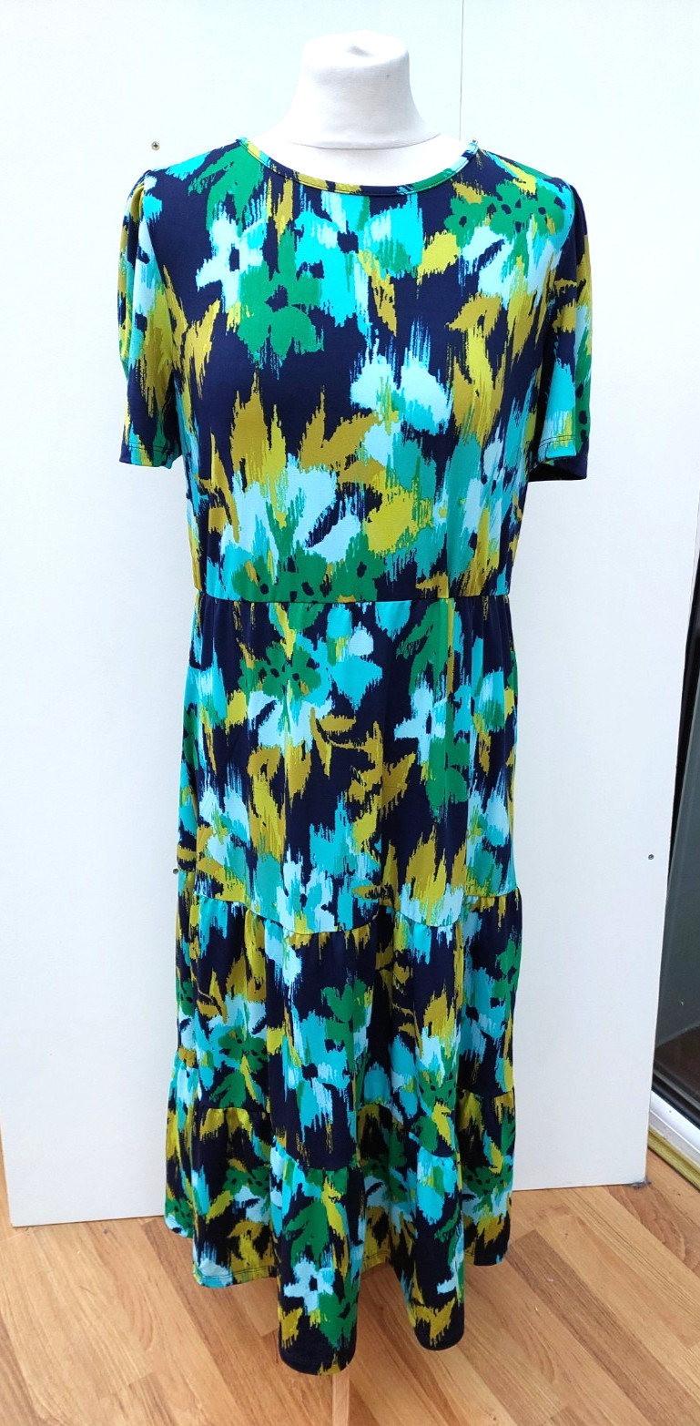 Kim & Co Dress Short Sleeves Tiered Midi Printed Brazil Jersey New Size Small