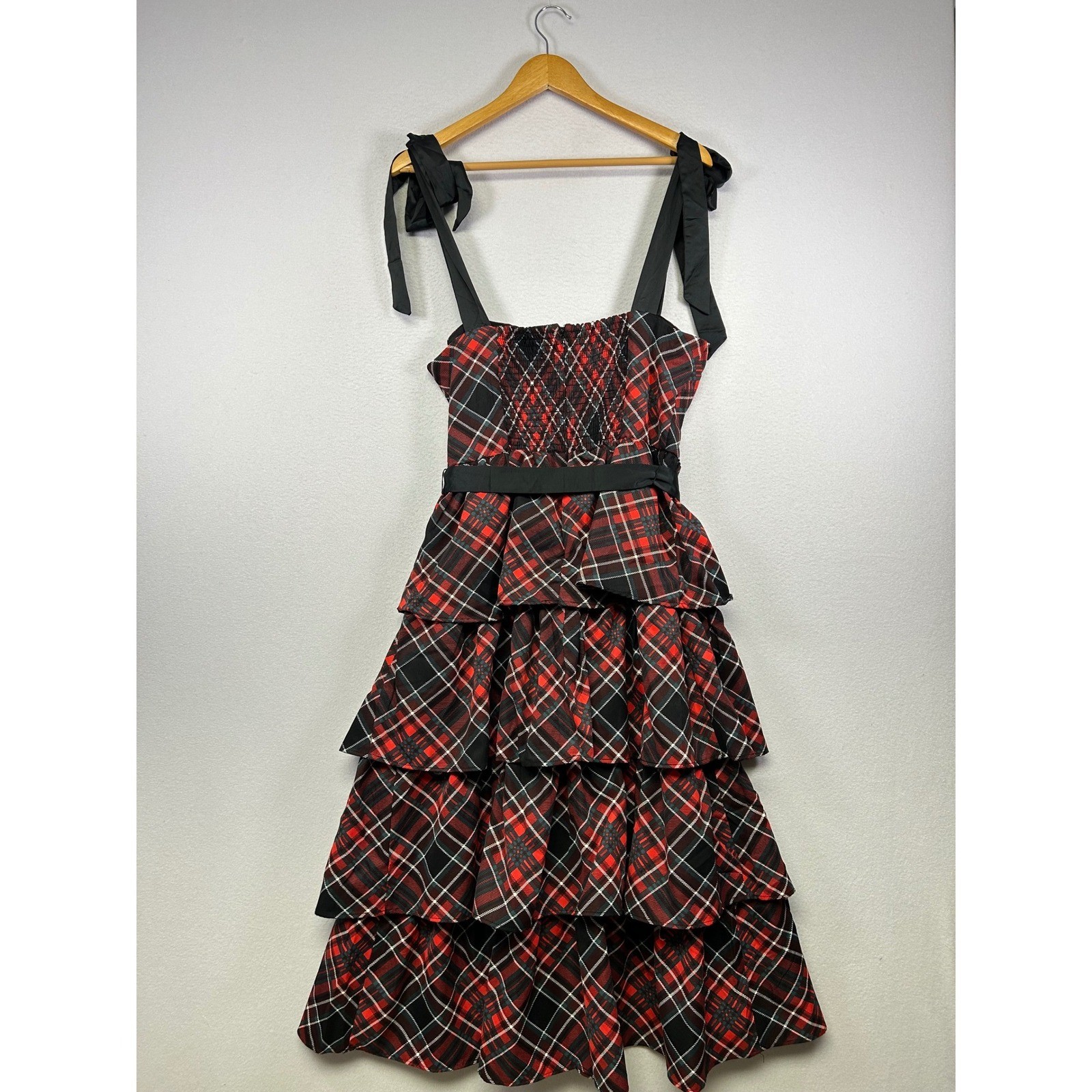 Dark Academia Francesca’s Women Medium Red Plaid Tiered Tie Shoulder Midi Dress