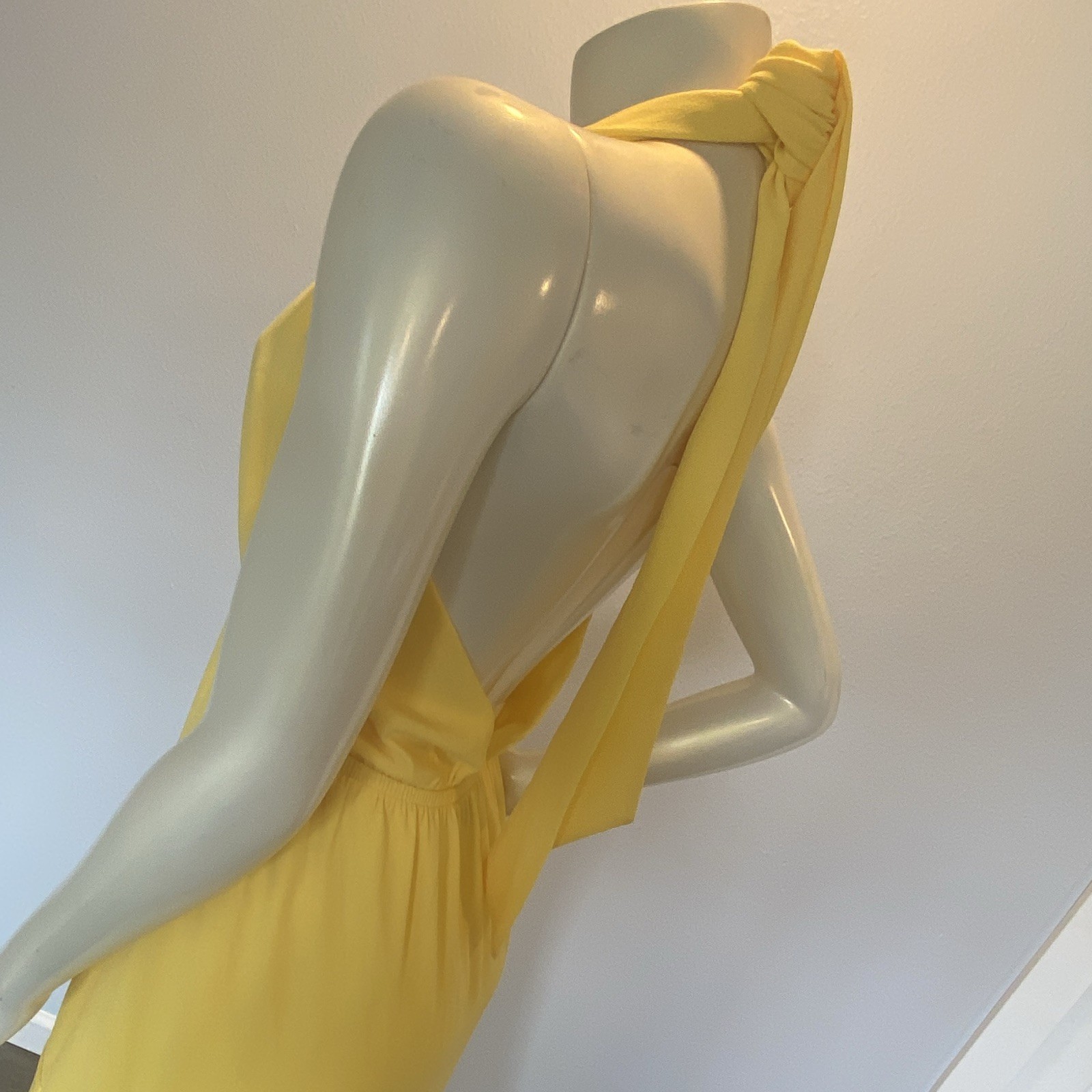 VICI Yellow Halter Backless Open Back Chiffon Midi Dress Pleated XL D-4989