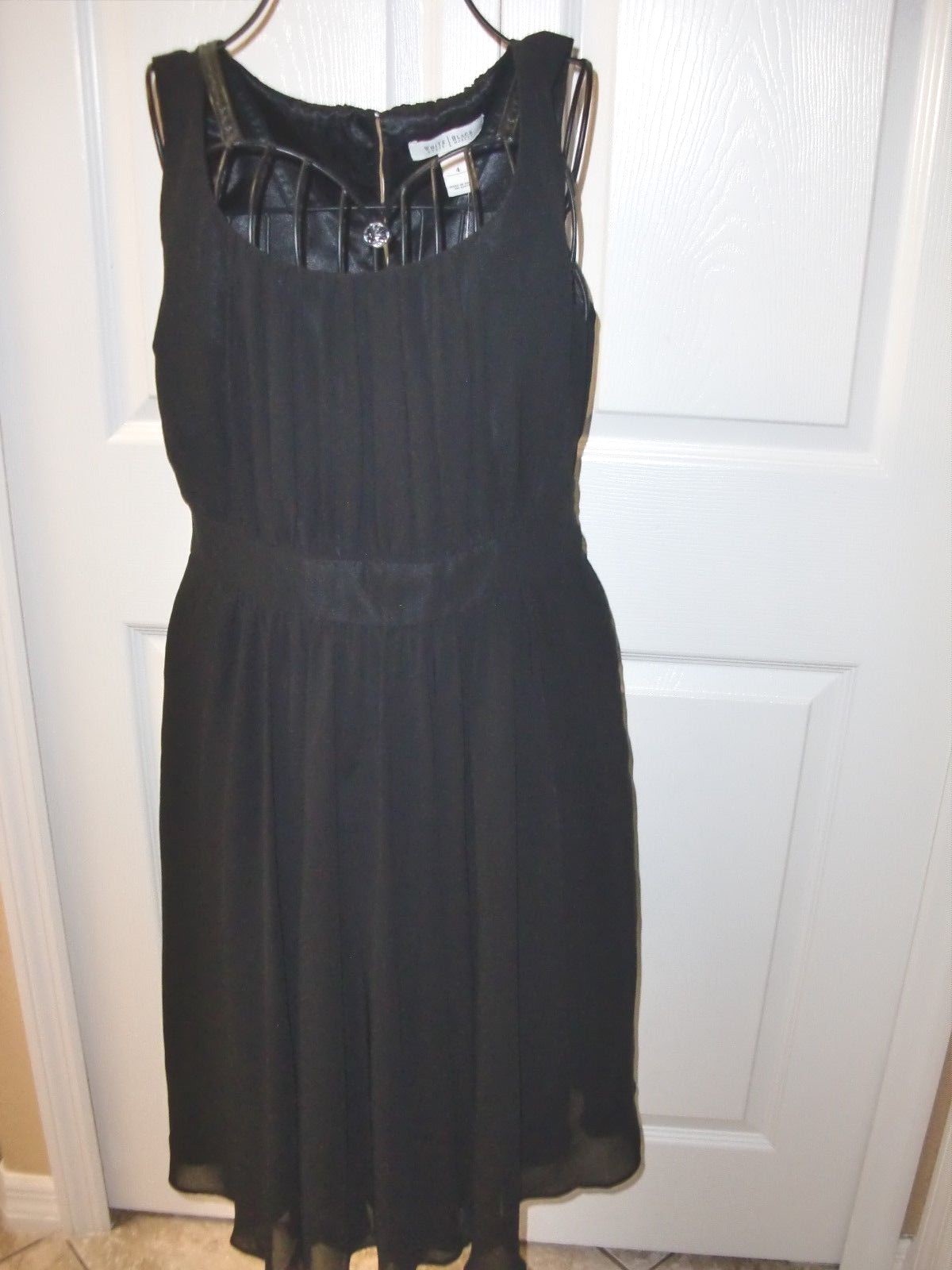 NWT”WHITE HOUSE/BLCK MARKET”Black Lined Sleeveless Empire Waist Dress size 4