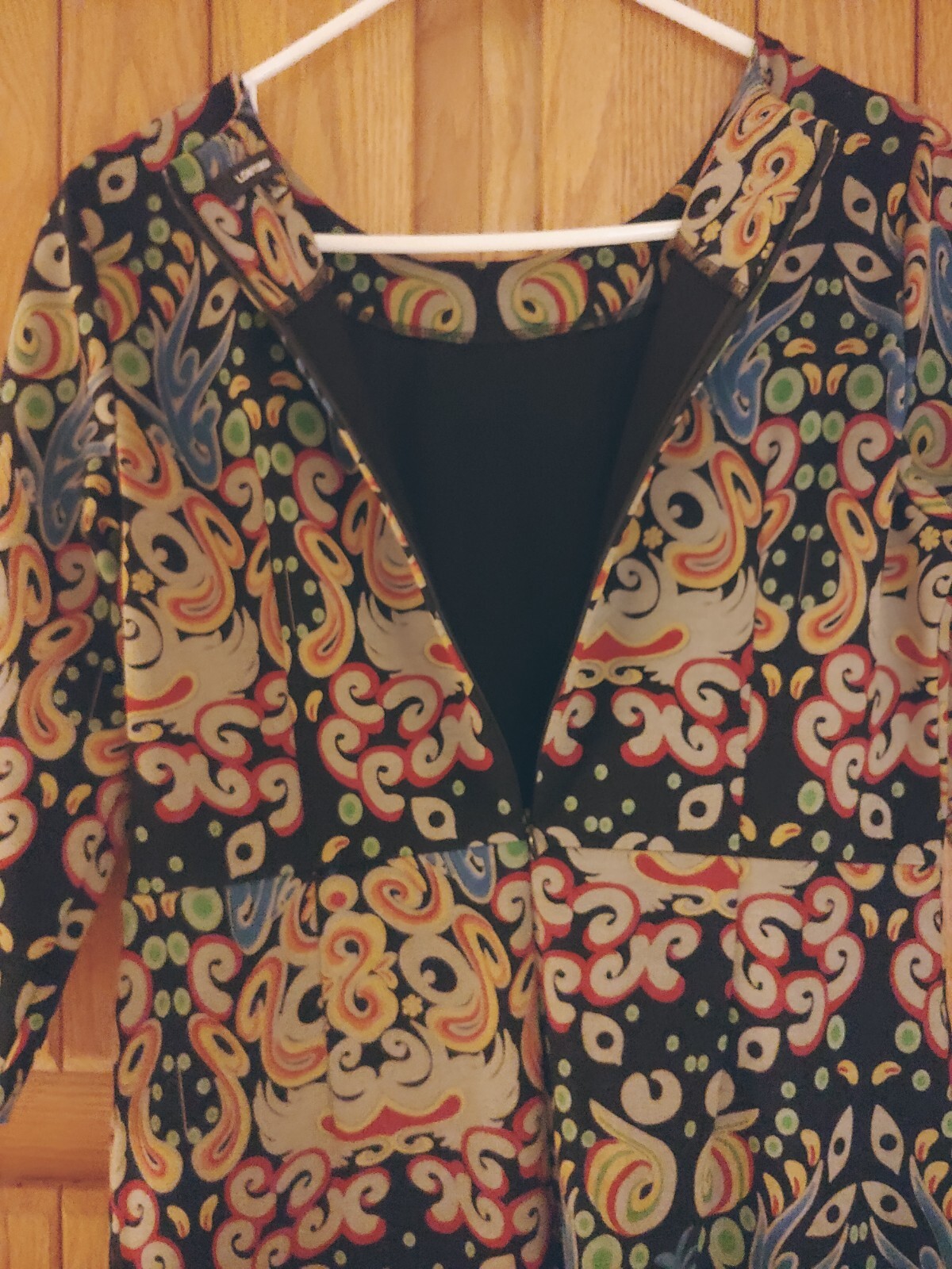 Lonyuash Dress. Size Large. NWOT. Poly, Nylon. Viscose. Paisley print.