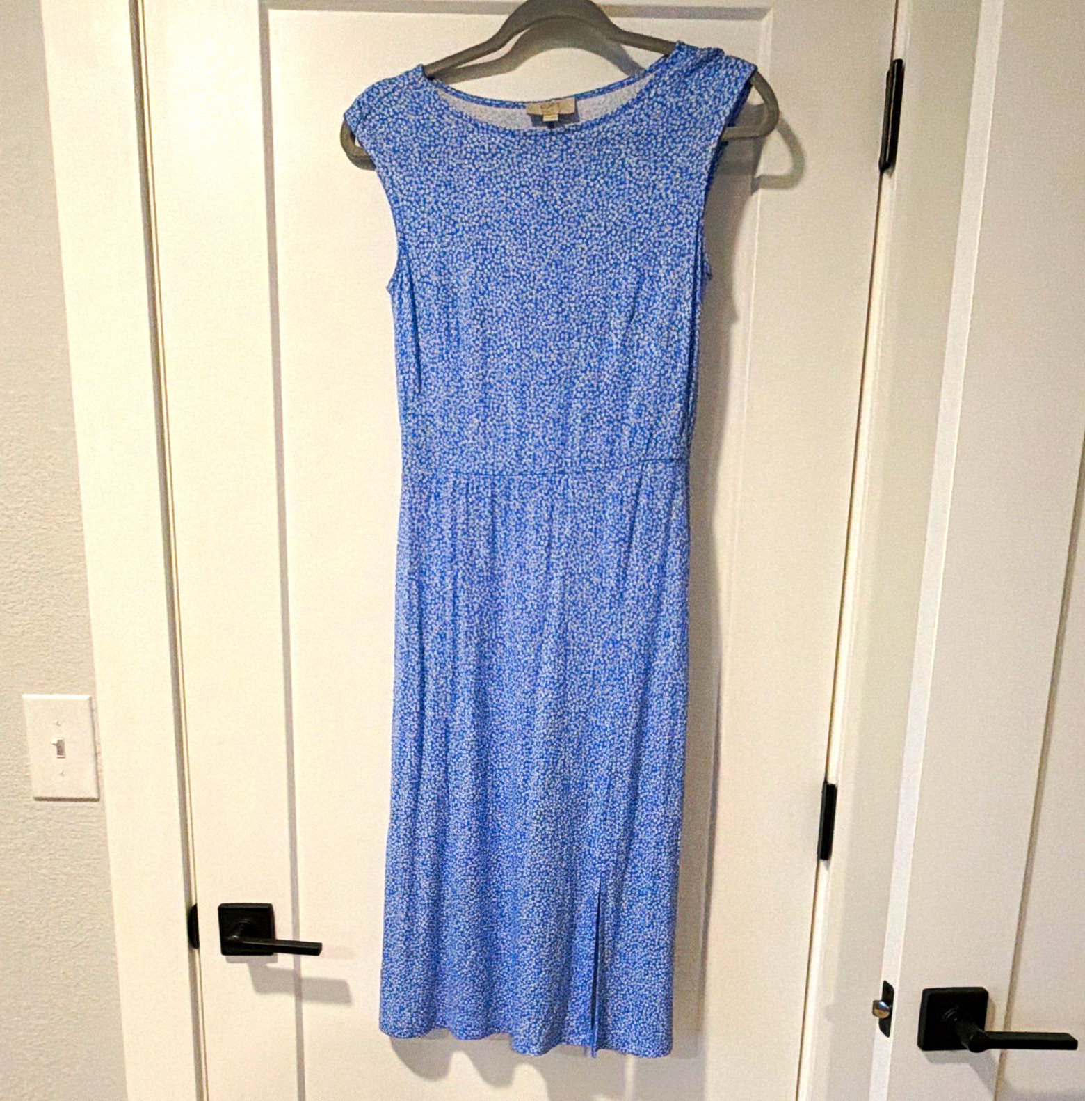 LOFT Outlet Petite 00P Blue/White Floral Fit & Flare Midi Dress Sleeveless