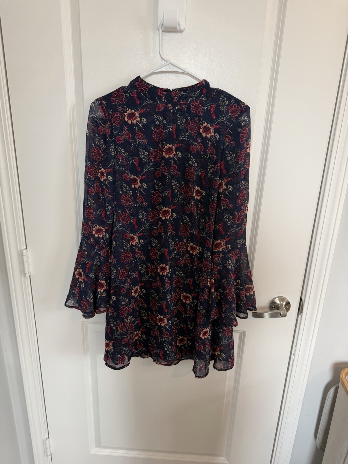 Speechless Navy Red Floral Chiffon Shift Dress Long Bell Sleeve Round Neck Large