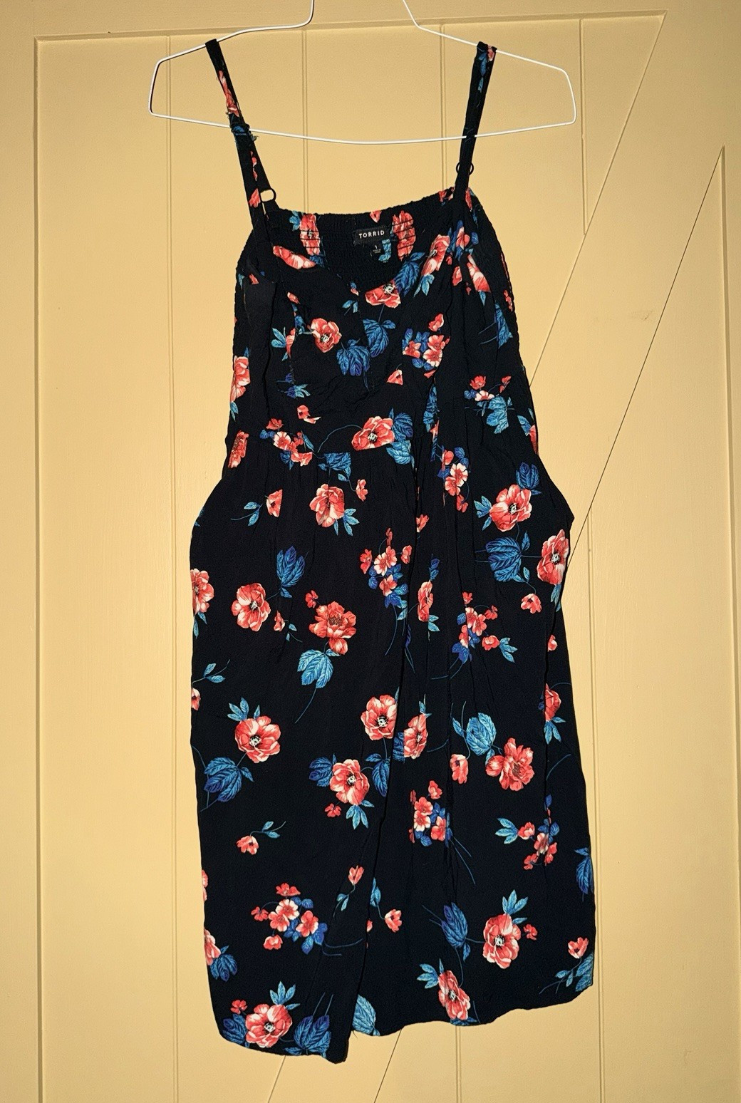 Torrid Sundress Plus 1 Black Floral V-Neck Sleeveless Rayon Knee Length