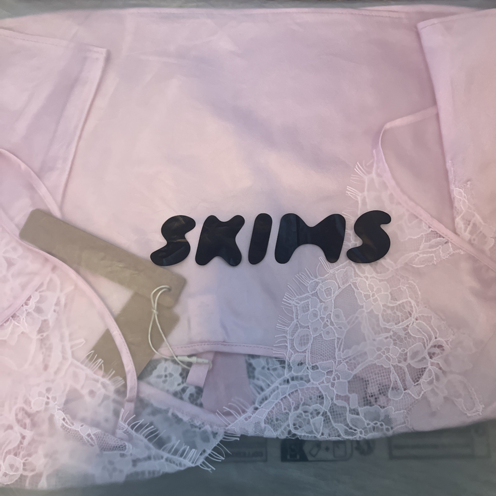 SKIMS Women’s Small Silk Lace Mini Slip Dress Black Peony, Pink NWT $198