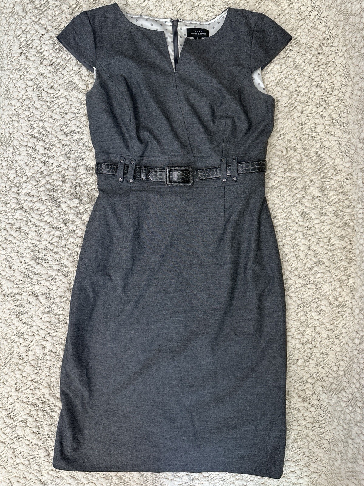 Tahari Arthur S. Levine Gray Belted Sheath Dress Cap Sleeve Notch Neck Size 4