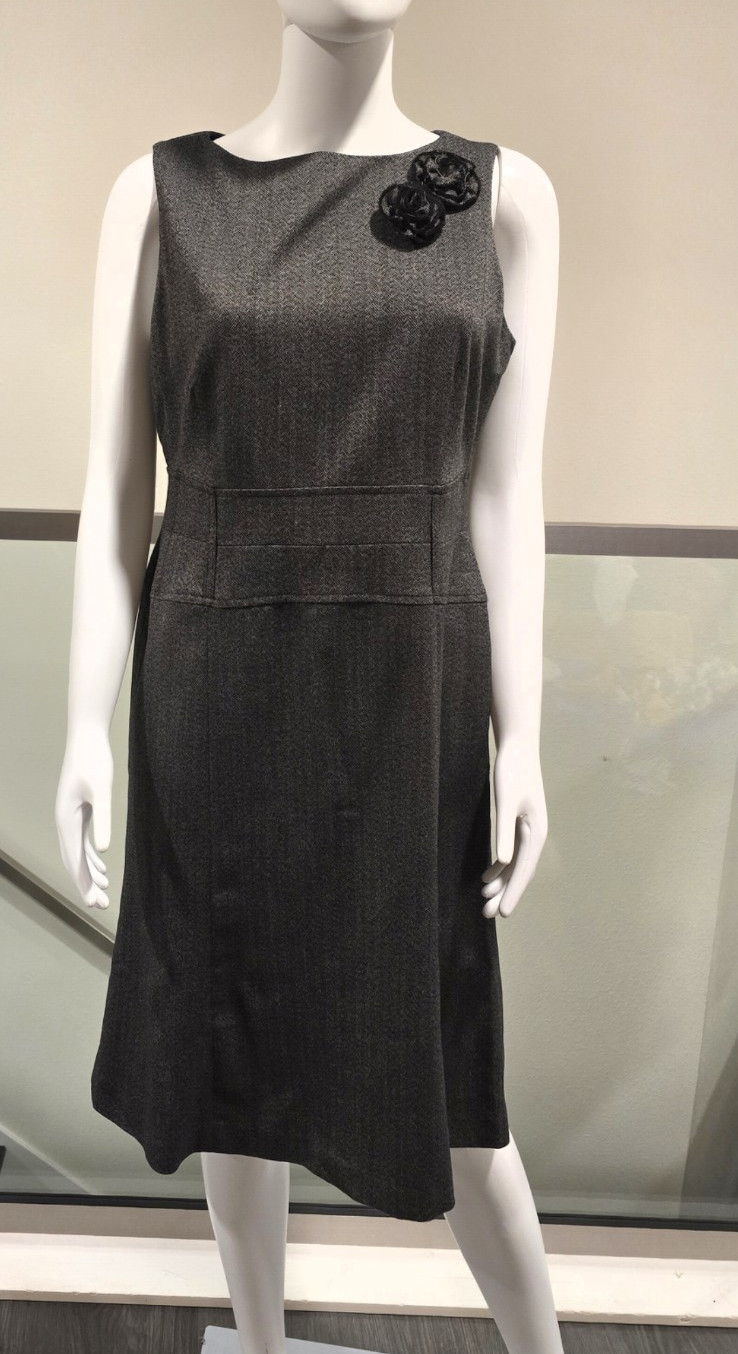 AK Anne Klein Gray Herringbone Round Neck Sheath Knee Dress Zip Polyester 6