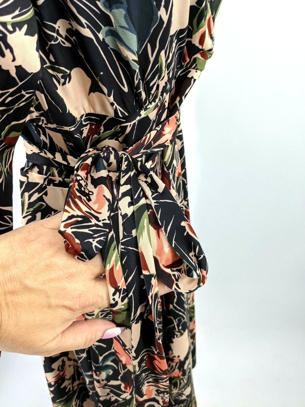 Leona Edmiston Womens Green Floral Wrap Dress Size 4 US 6 AU Tie Belted V Neck