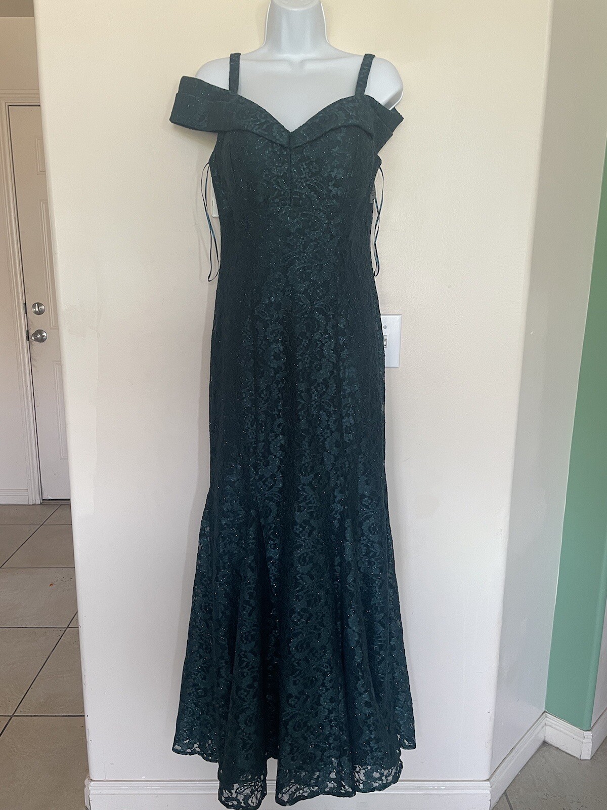 R&M Richards Women’s Off-The-Shoulder Lace Gown- Size 8 Green