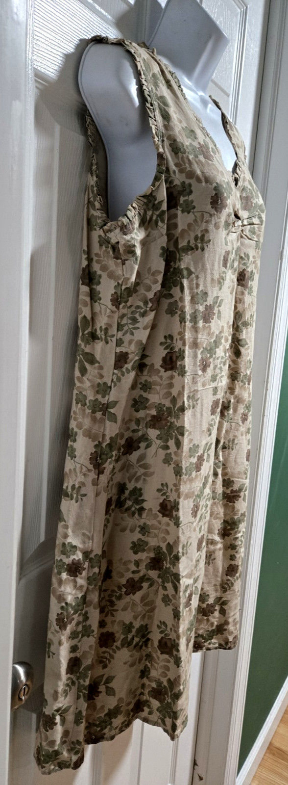 Kathy Ireland Beige/Green Sleeveless Floral Linen Blend Dress;Ruffle V-Neck;Sz L