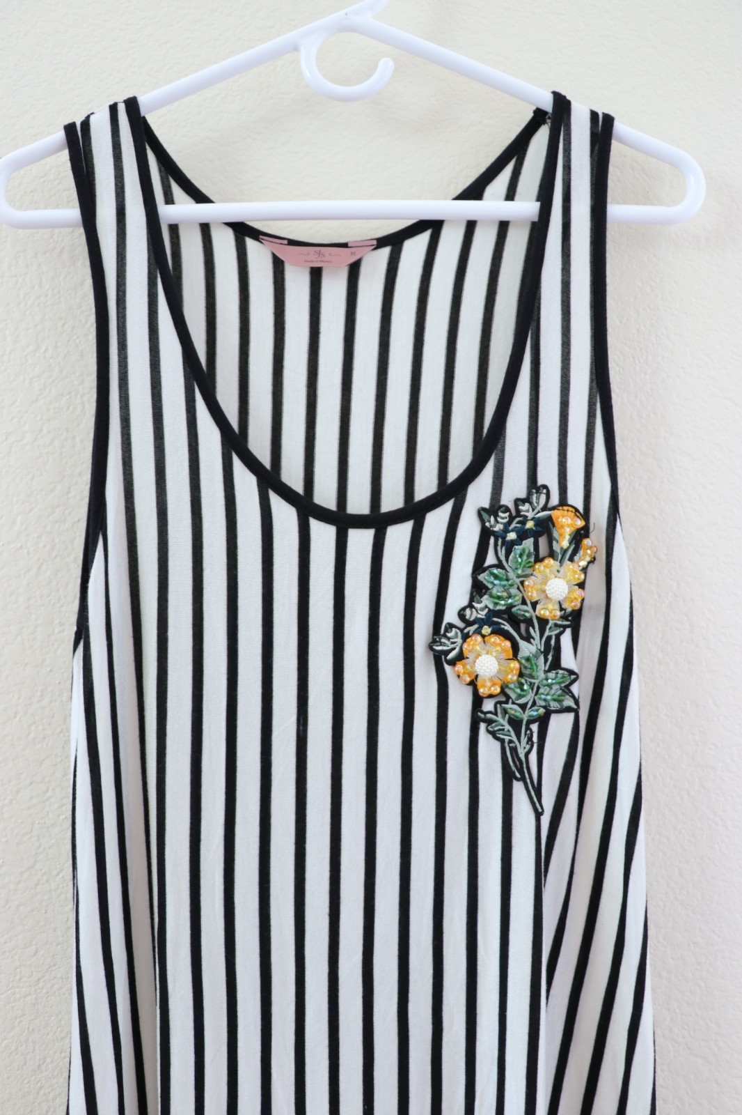 SjS Women Spring Summer Black & White Embroidery Tshirt Sleeveless Dress Size M