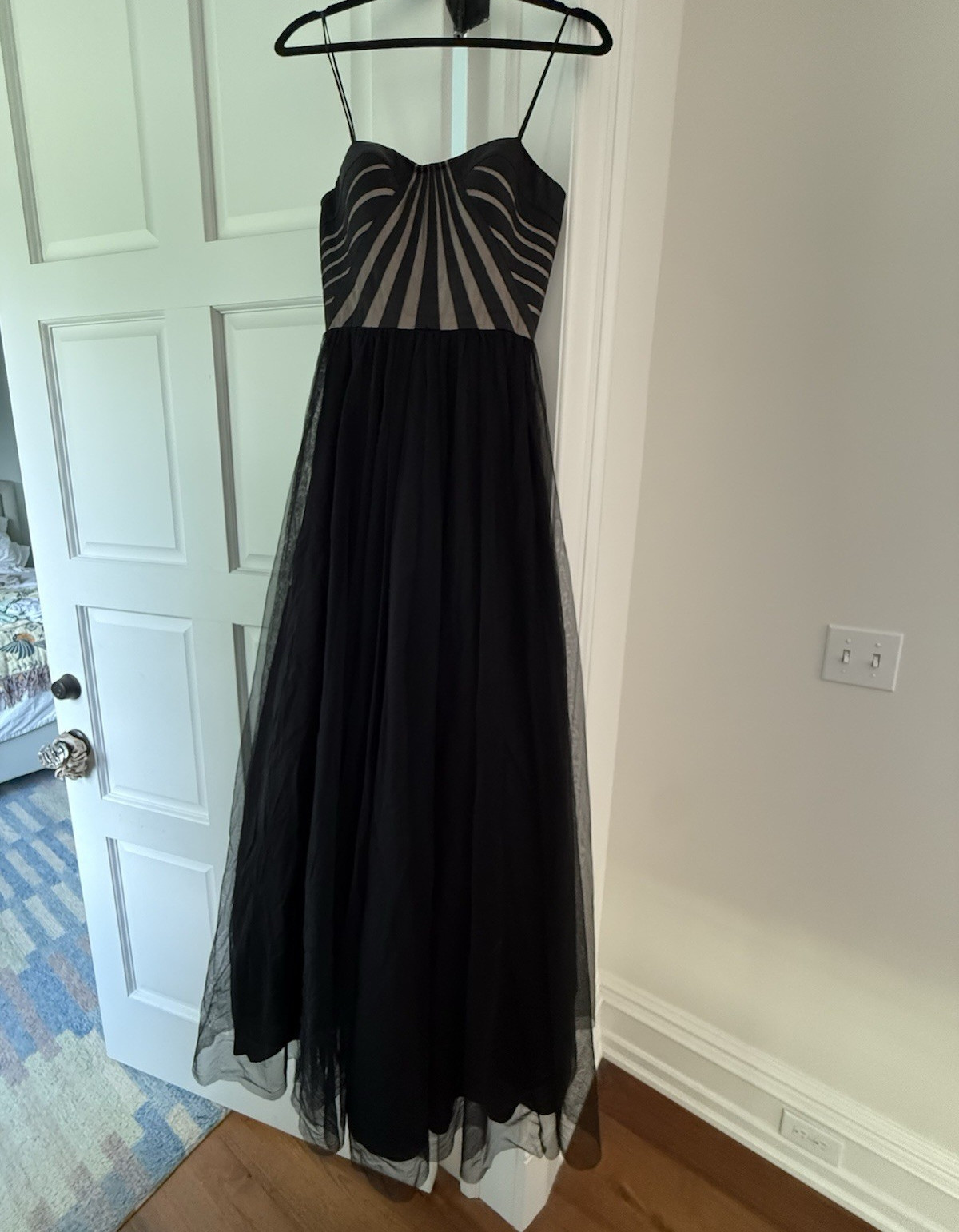 Aidan Mattox – Black Sweetheart Spaghetti Strap Tulle Gown – Women’s 4