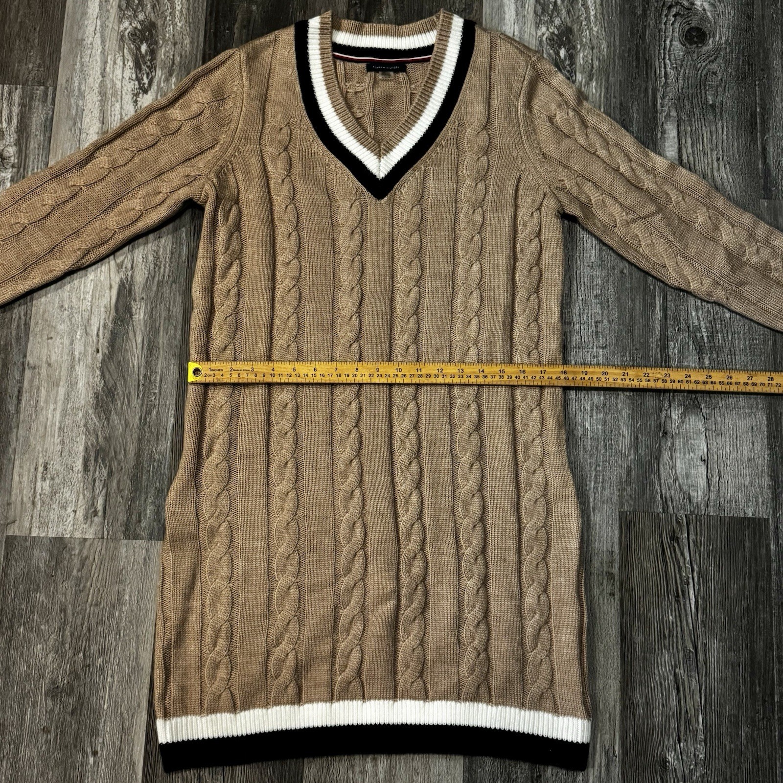 Tommy Hilfiger Chunky Cable Knit Varsity Dress M V Neck Camel Preppy Old Money