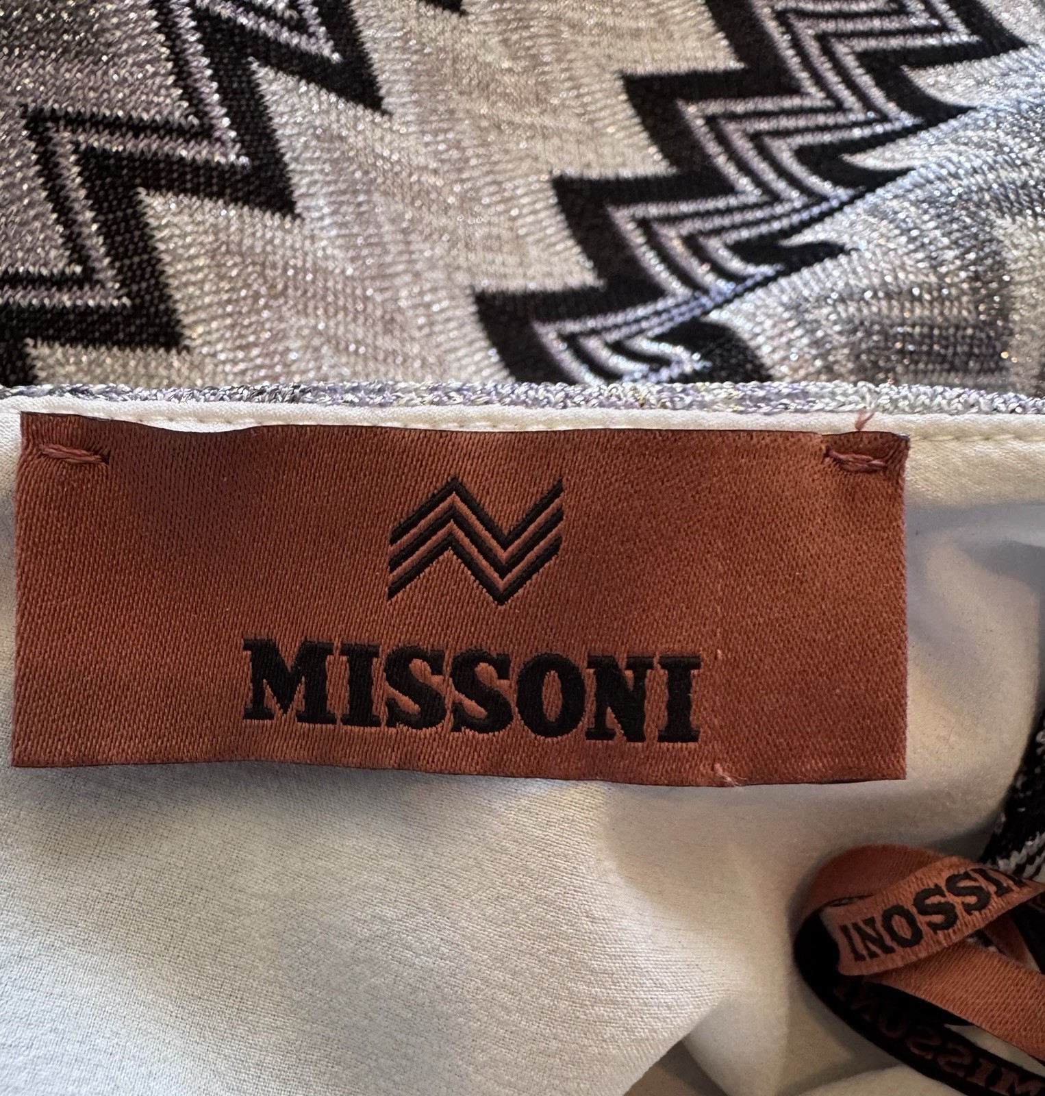 MISSONI Authentic & Classic Design. Like New.