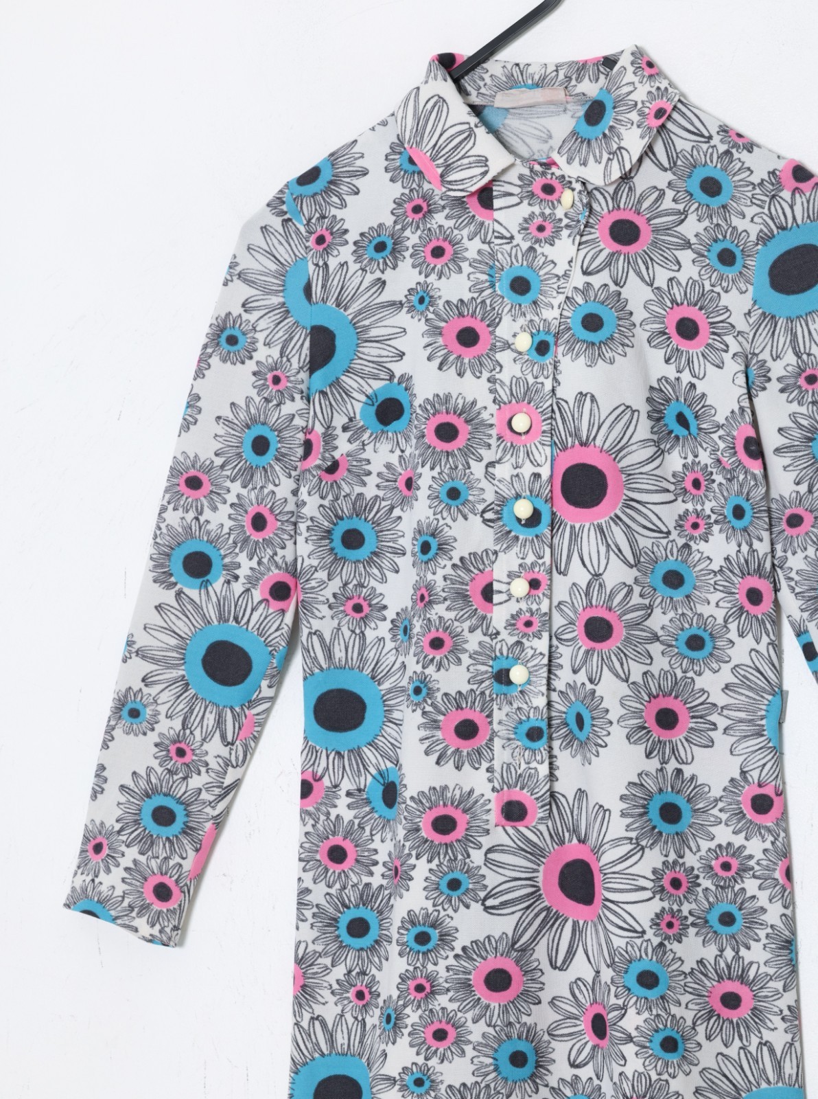 1970s, Finnish Printed Leisure Shift Dress, Psychedelic Daisy Motif