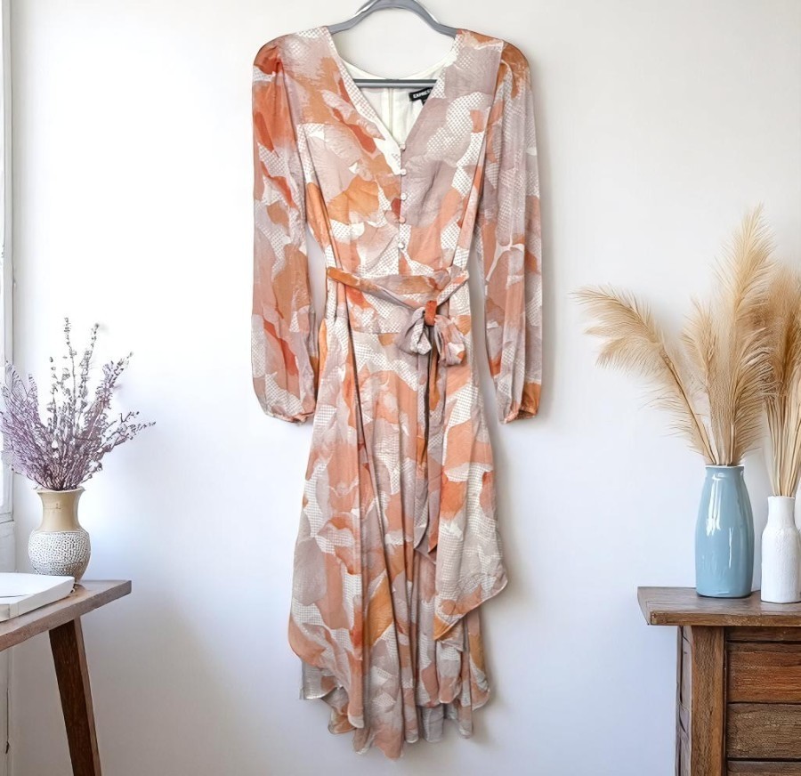 EXPRESS Printed Button Front Tie Waist Midi Dress NWT Size M Peach Floral Print