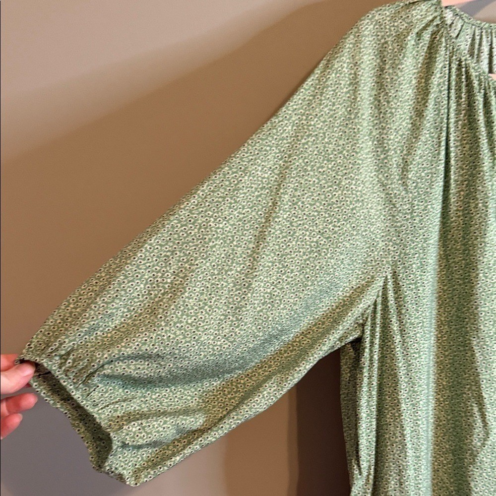 H&M Green Floral 3/4 length Raglan Balloon Sleeve M Cottagecore Prairie Feminine