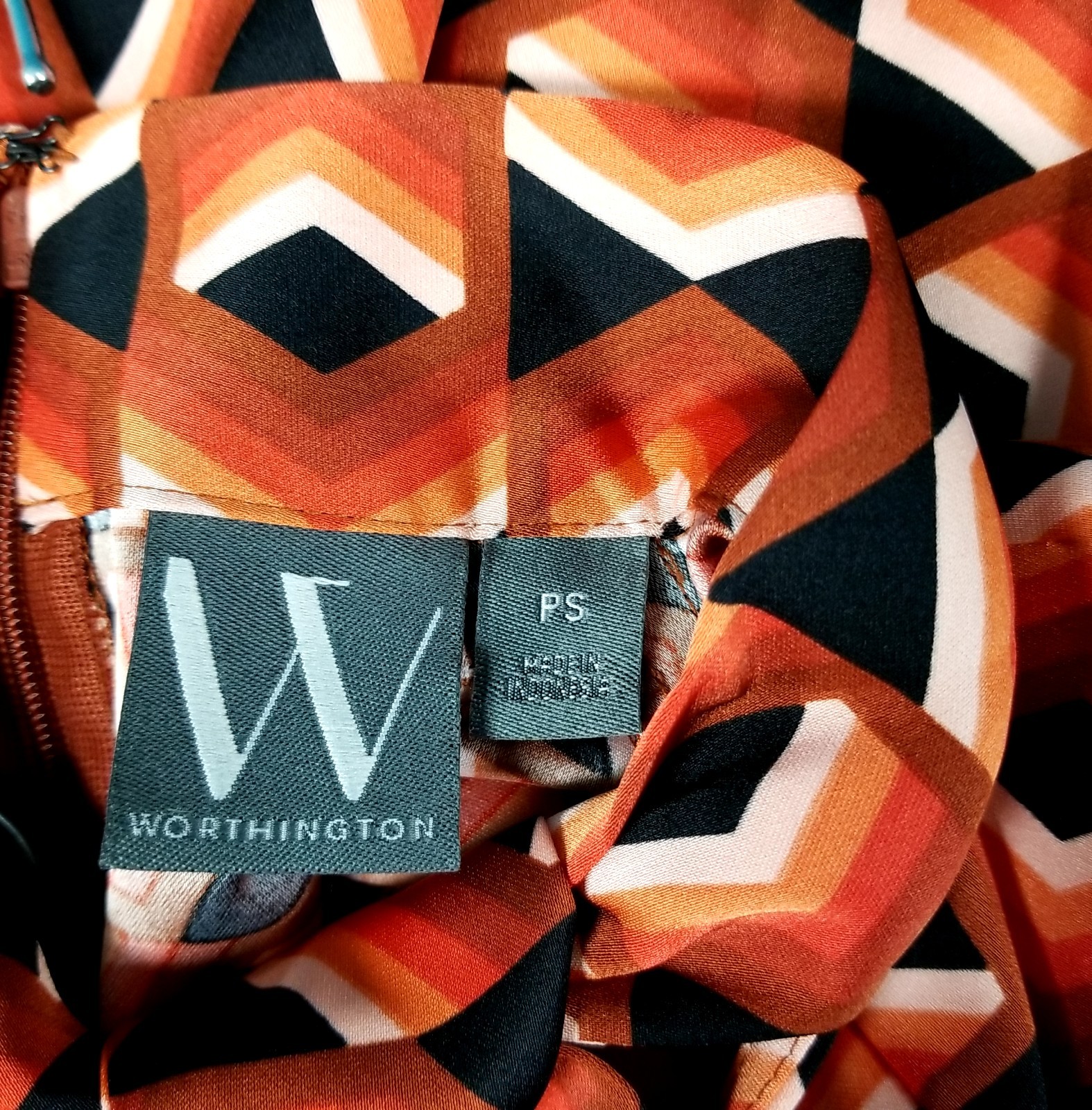 New w/ Tags Worthington Black/Orange Geometric V-Neck Dress Women’s Petite Small