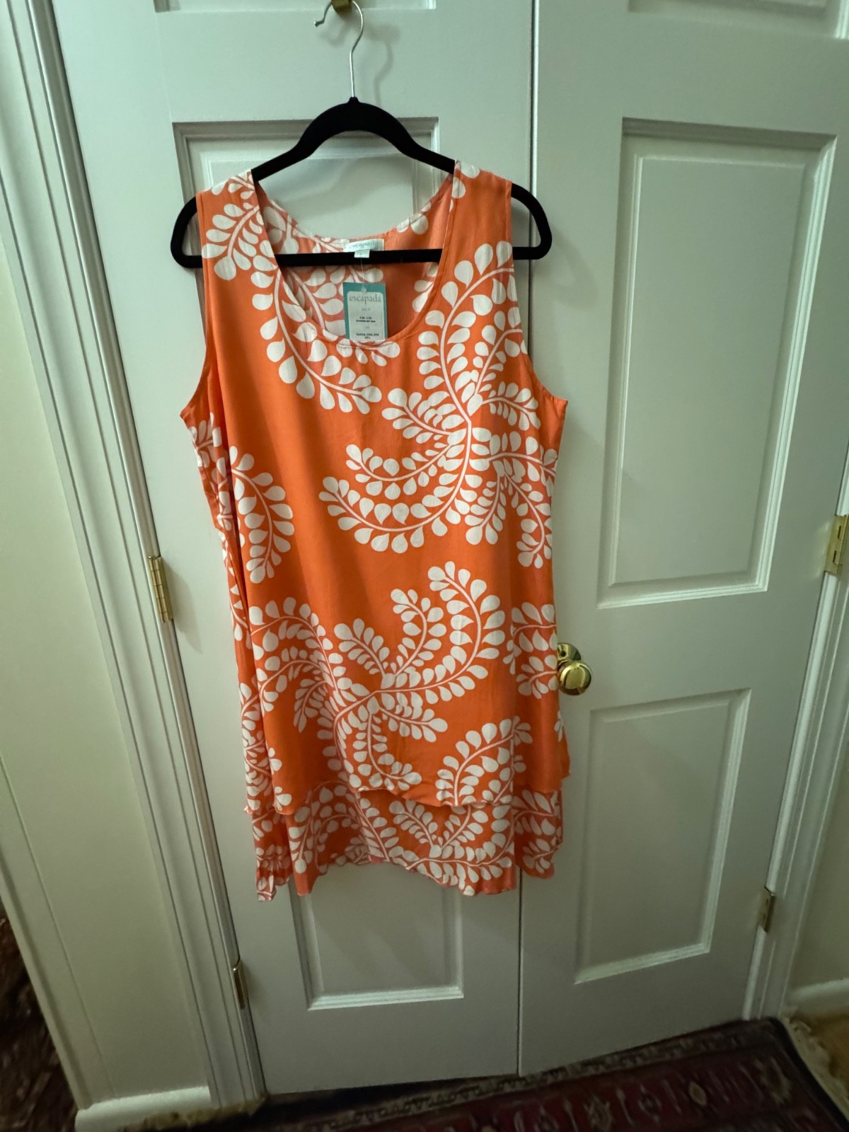 Escapada Orange and white print dress size L new with tage