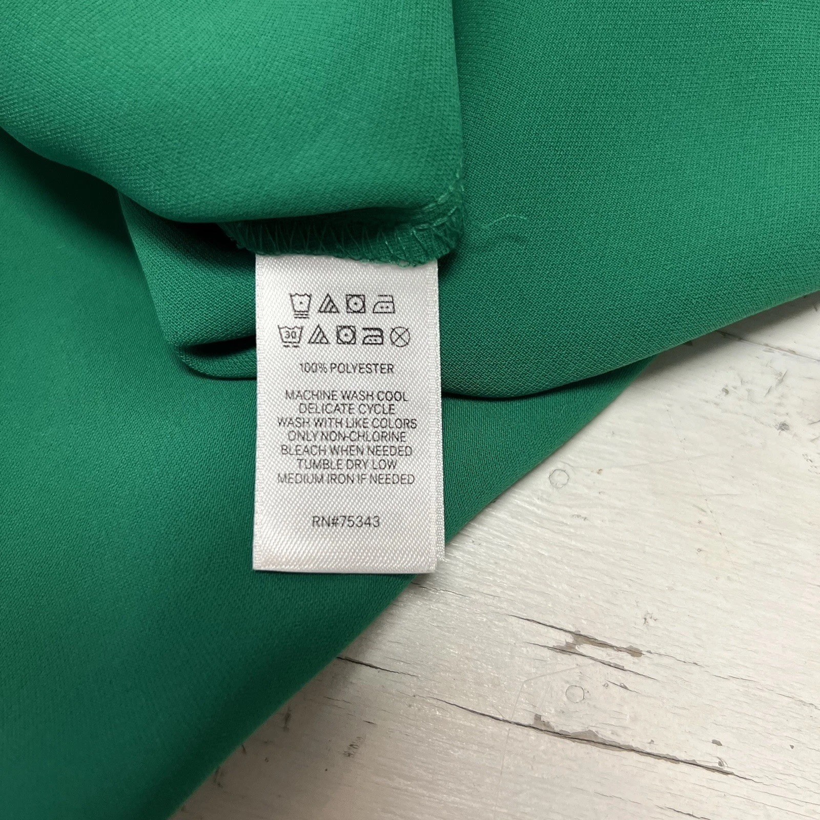 Adrienne Vittadini Sheath Dress Size 2 Green Short Sleeve Casual Back Zip Shift
