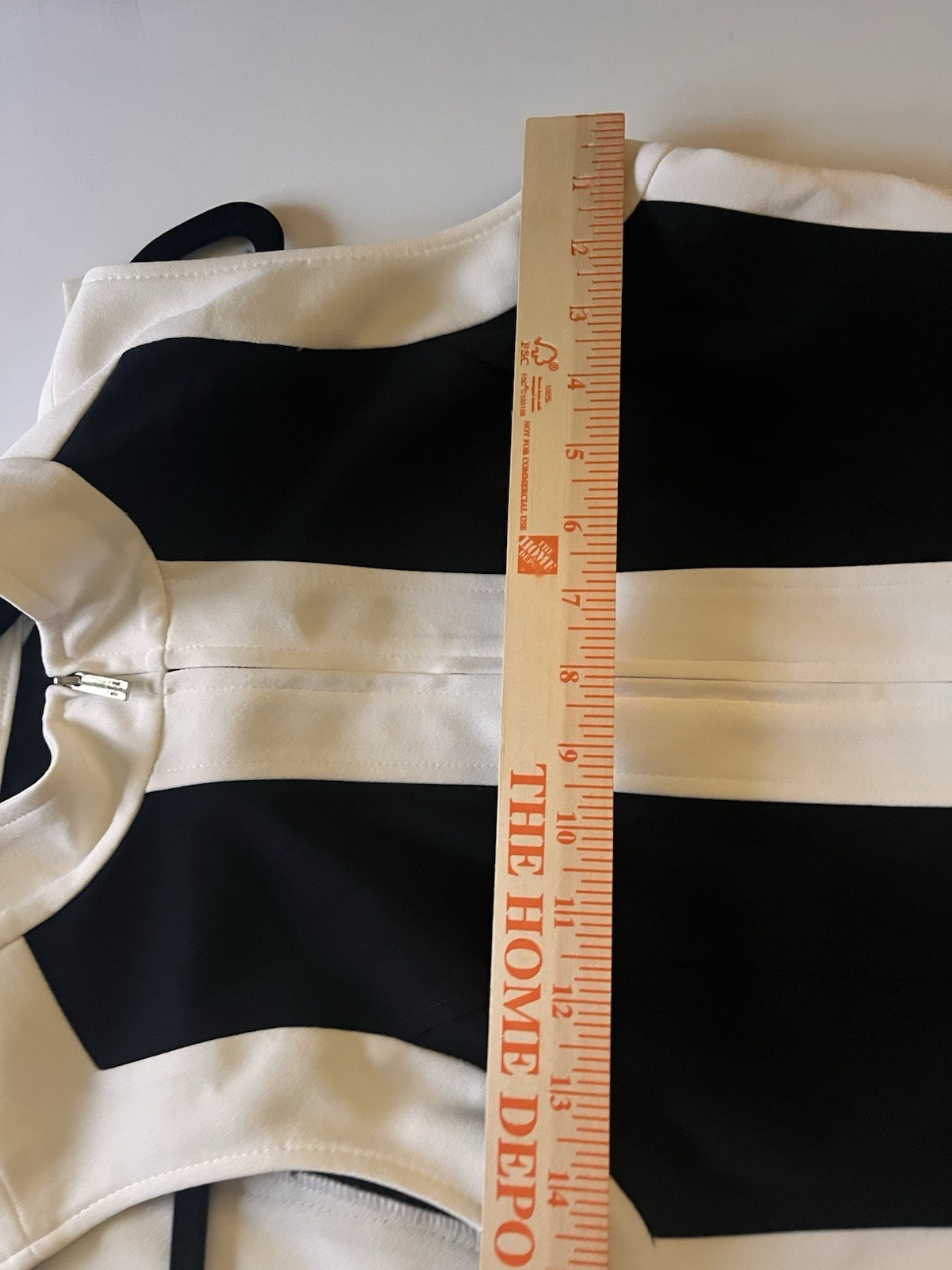 Tommy Hilfiger Black & White Neoprene Scuba Crepe Sheath Dress 6