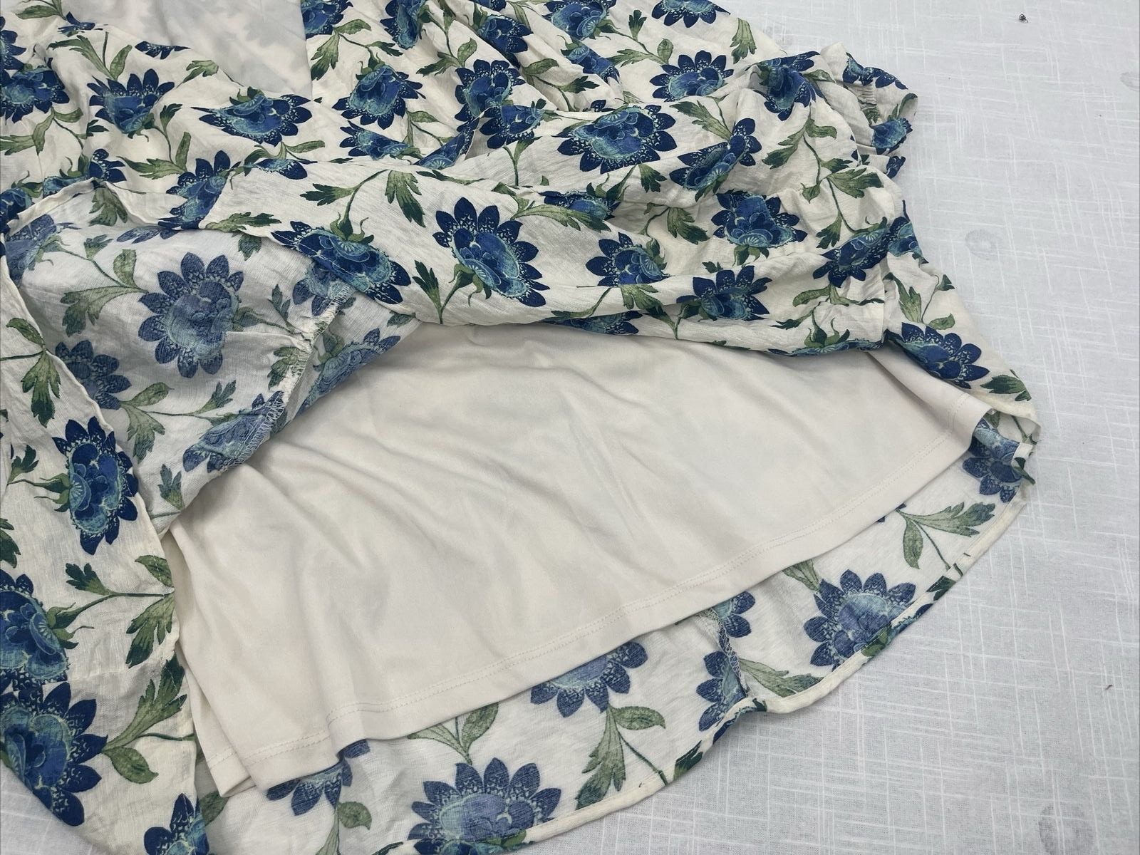 Mimi Chico Lined Floral Tie Front Flare Bottom Faux Wrap Dress Womens Sz L NWT