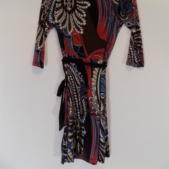 Body Central Paisley Stretchy Soft Dress Size Small Red Brown Blue Cream