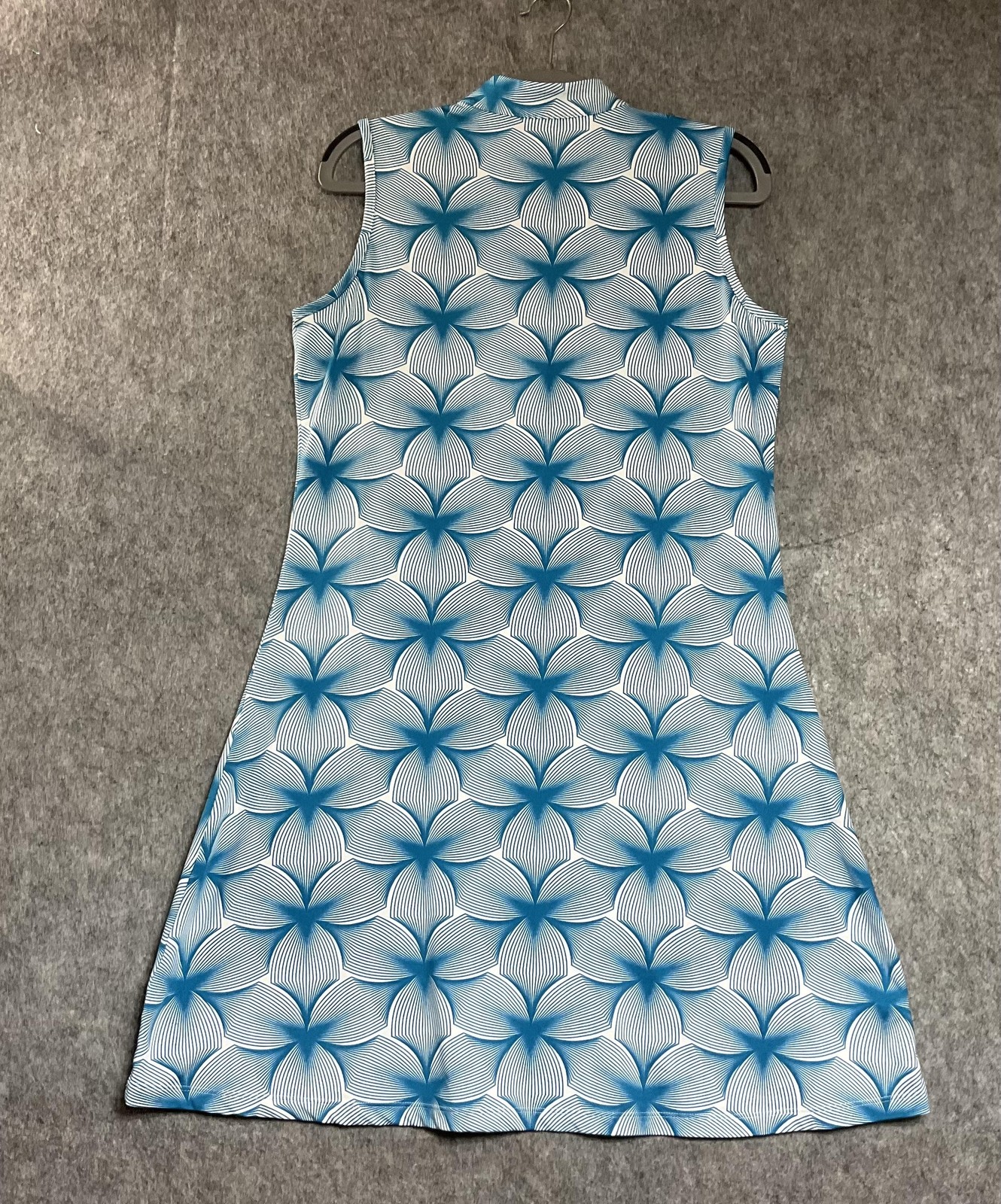 Tail Dress Womens Medium Blue Geometric Pockets Sleeveless Golf Tennis Active *