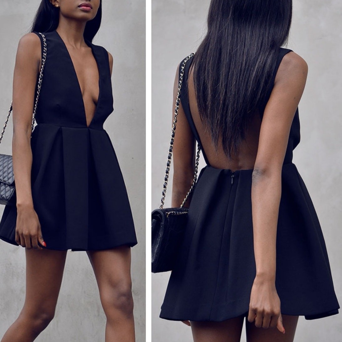 AQ/AQ Mini Dress 0 XS Black Fit & Flare Bubble A-Line Deep Plunge Going Out New