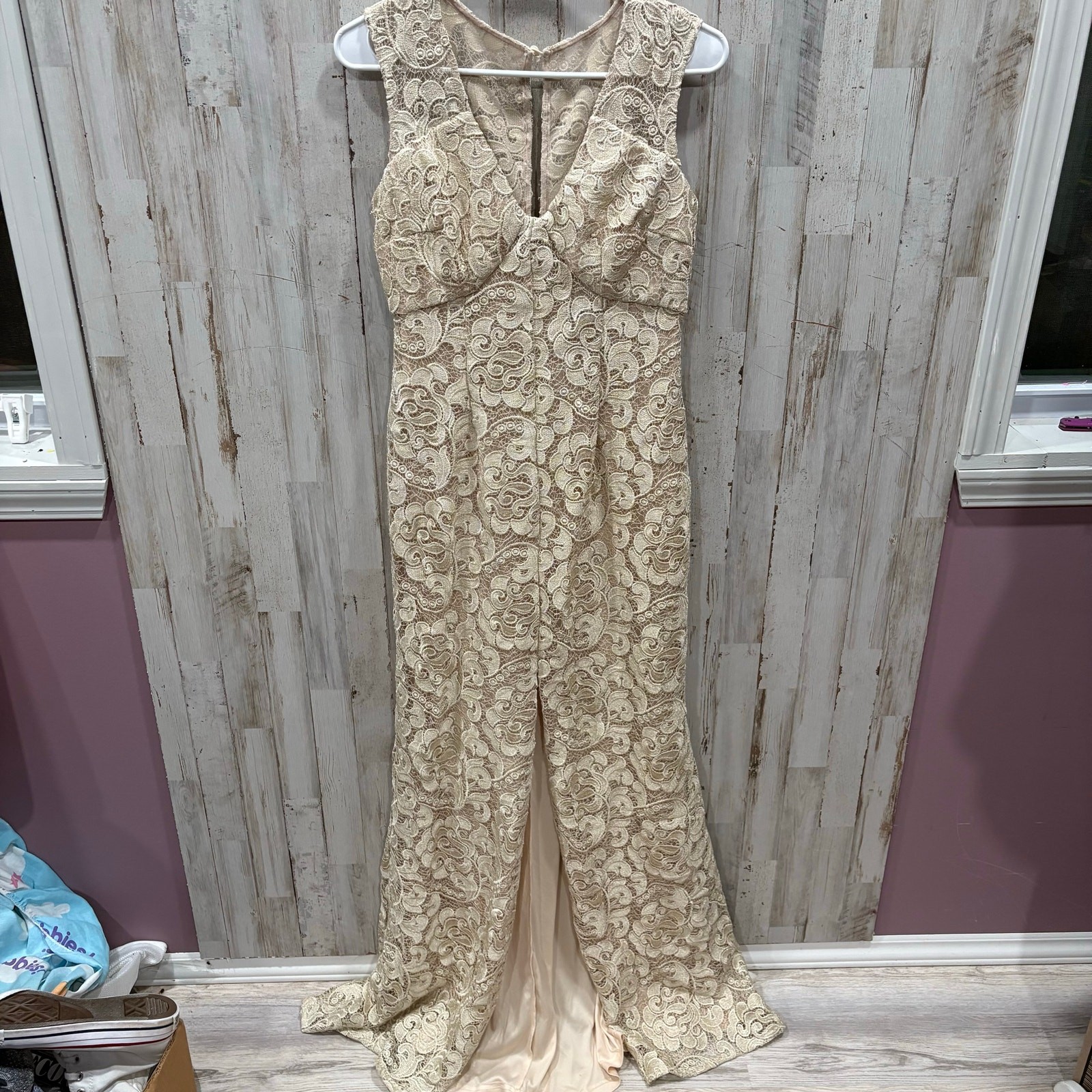 Aidan Mattox Champagne V Neck Lace Mid Slit Dress Maxi Formal Wedding Guest 4