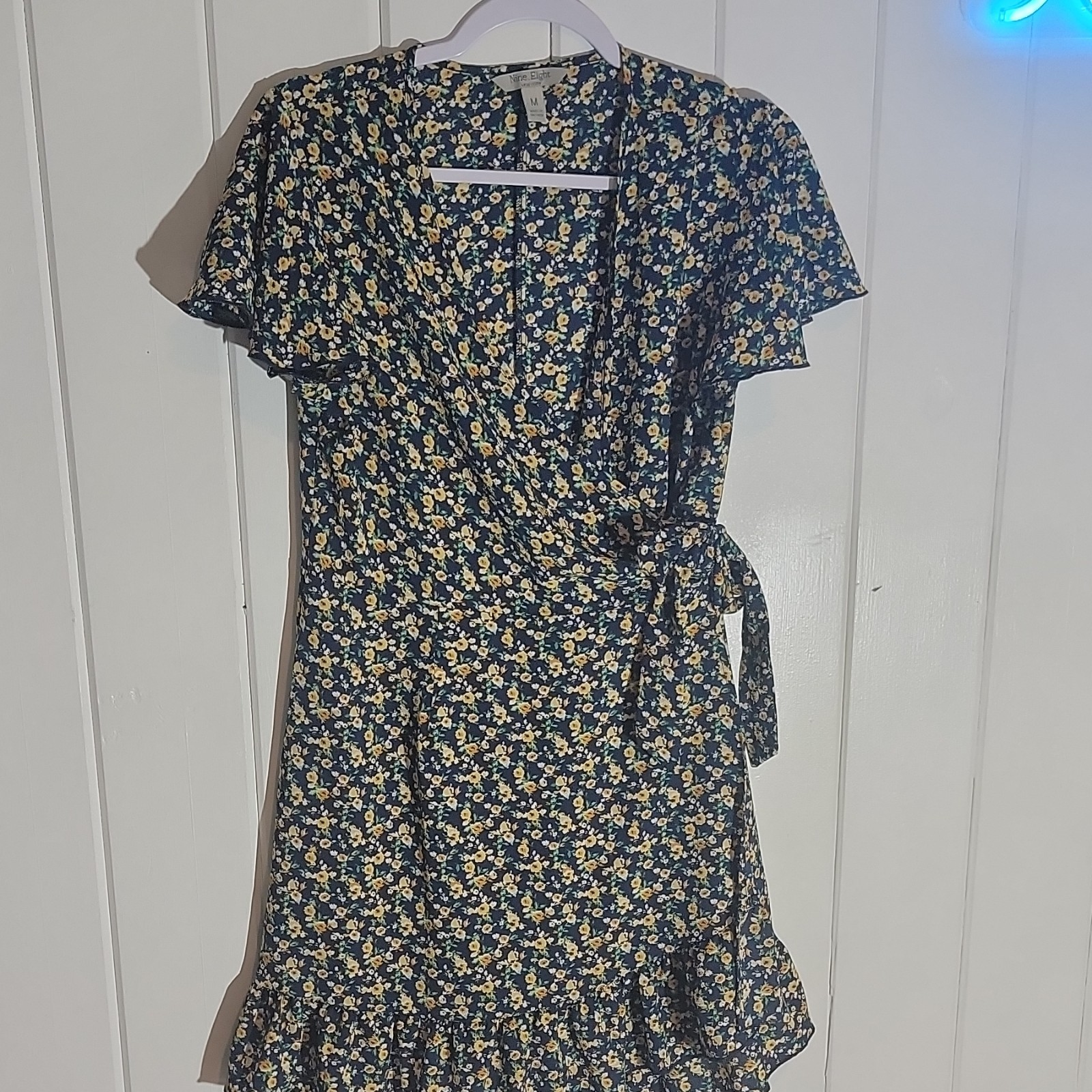 Nine.Eight Dress Navy/Yellow/Green/White Floral Wrap Short V-Neck Tie Flutter M