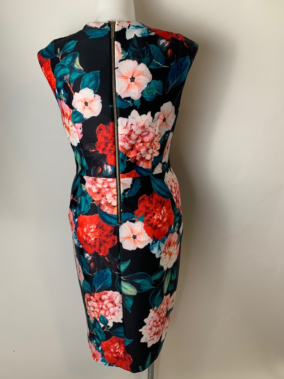 Calvin Klein Black Red Green Floral Scuba Stretch Sheath Dress 14 W Gorgeous!