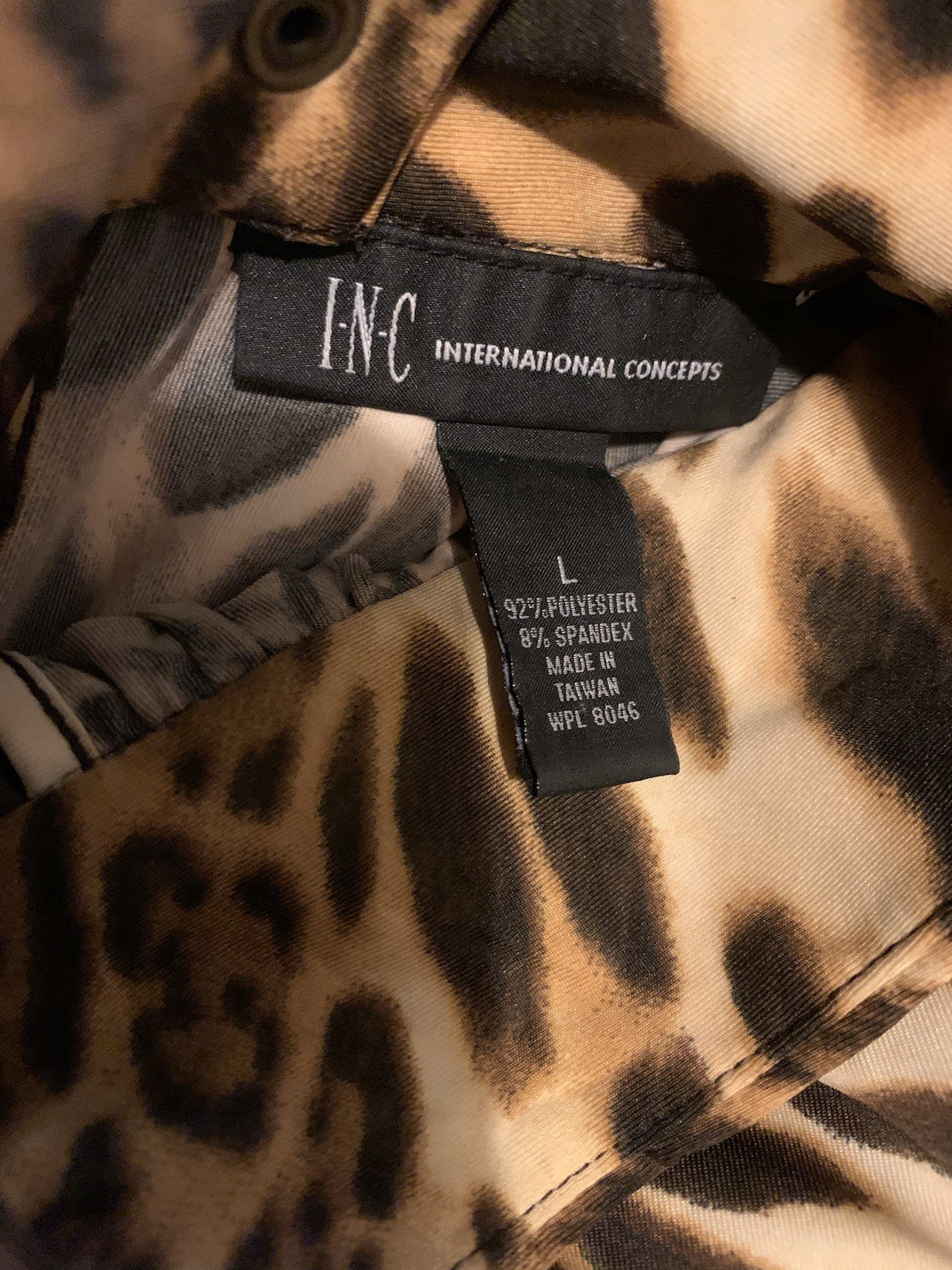 💥I.N.C Leopard Print Dress Two Buttons Behind Neck Bell Sleeves.