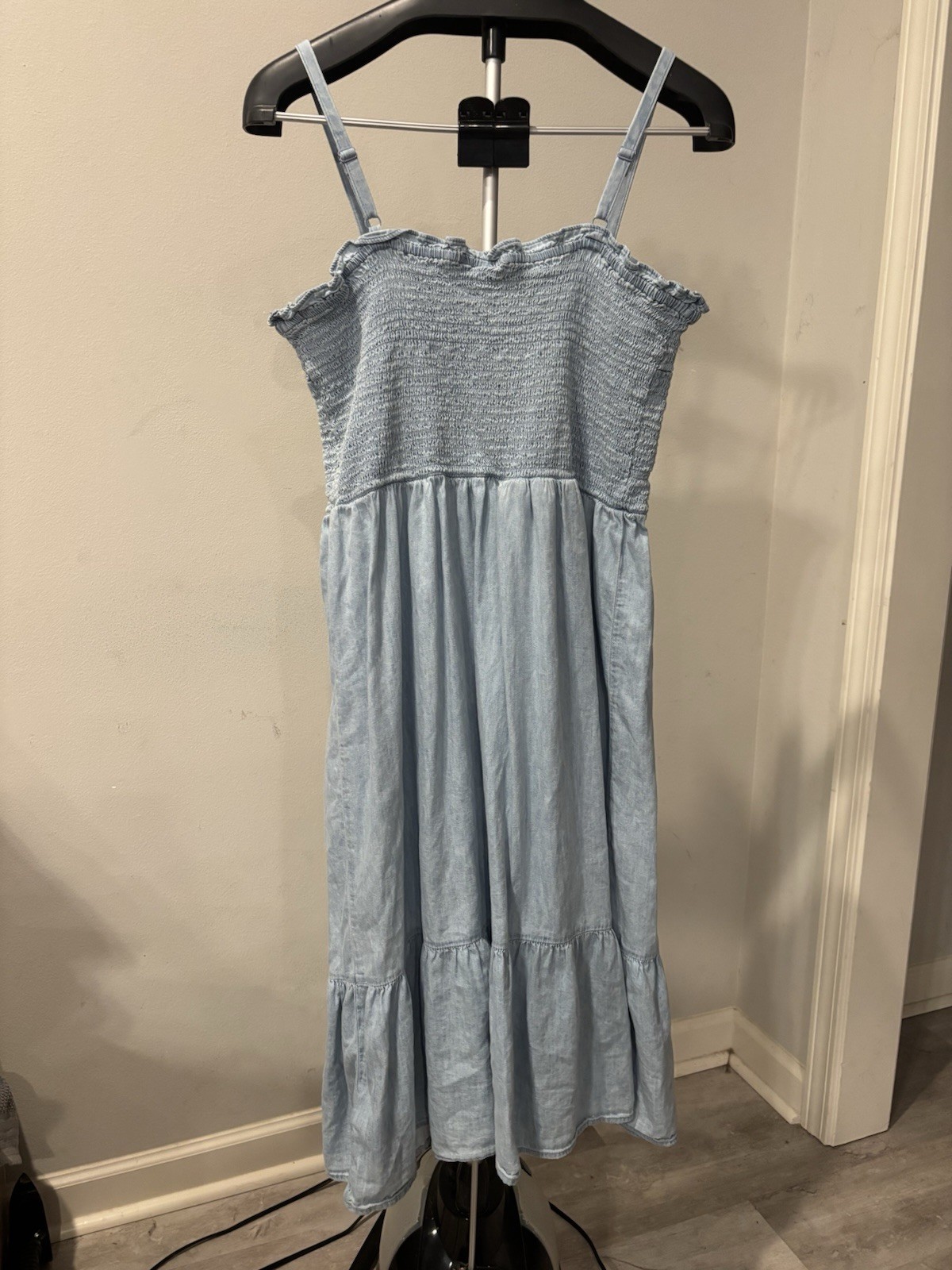 GAP Blue Chambray Smocked Square Neck Strappy Midi Sundress Women XL Denhim