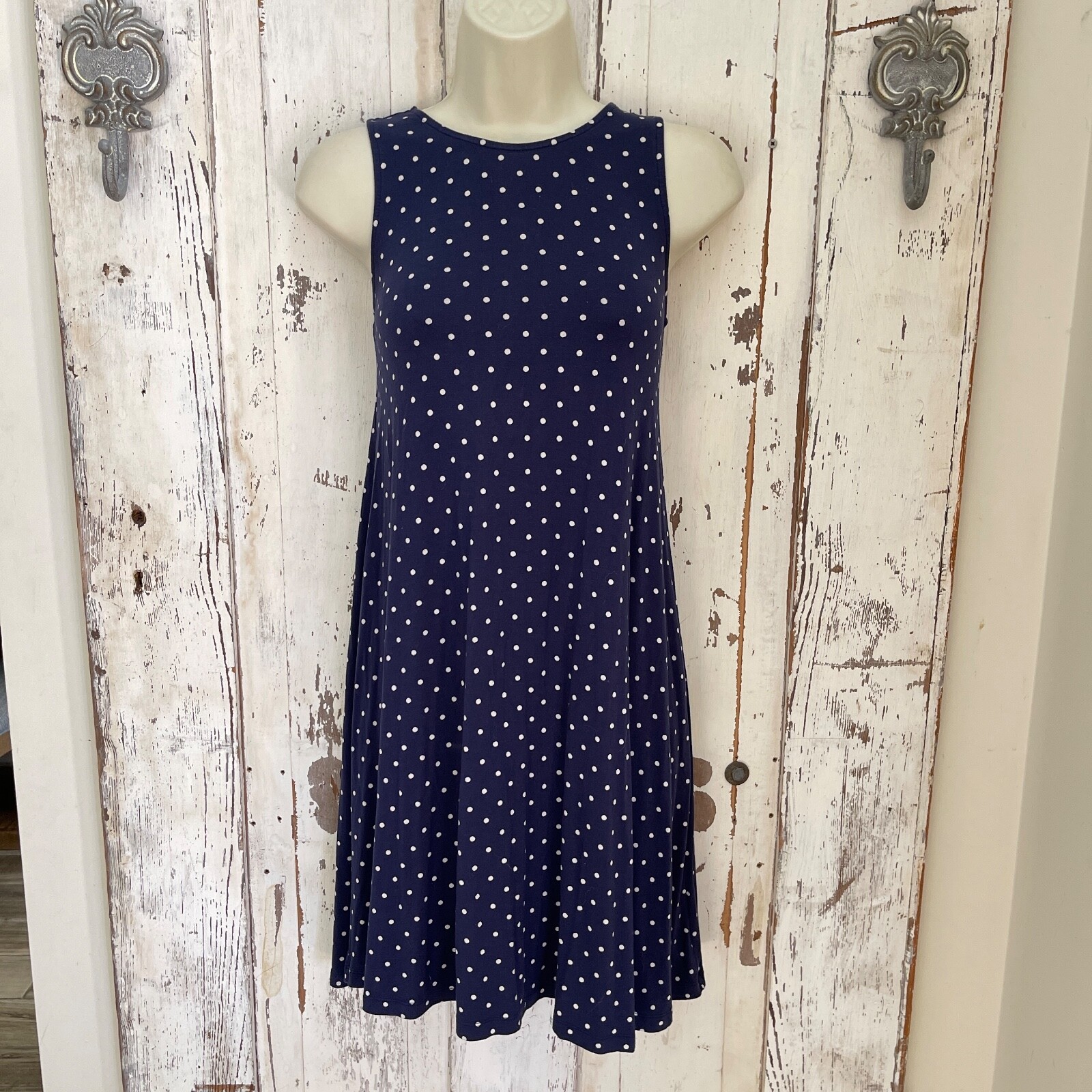 Old Navy Size XS Woman’s Navy Blue White Polka Dot Knit Sleeveless Shift Dress