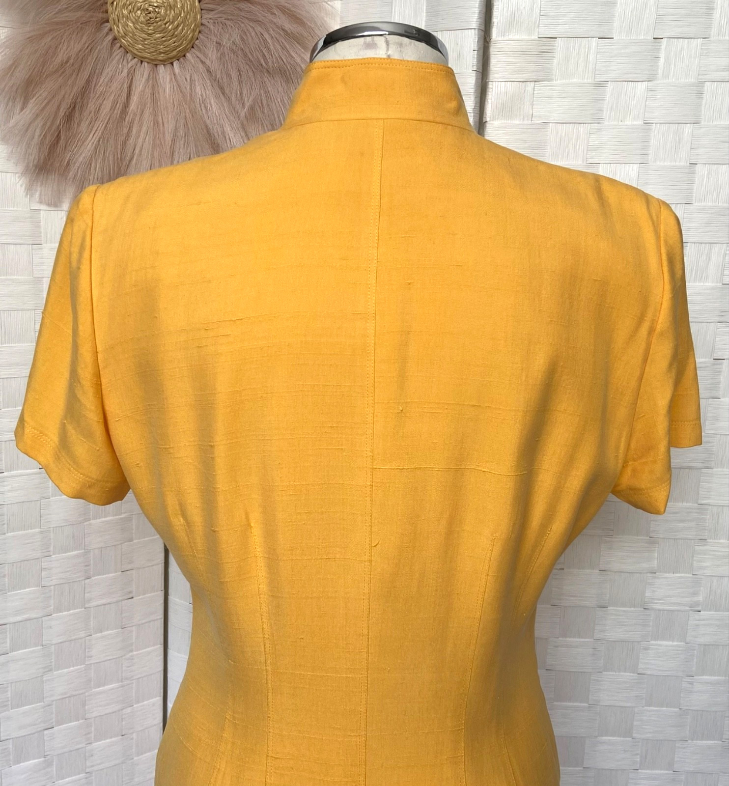 VTG Dana Buchman 100% Silk Yellow Button Up Pocket Maxi Mandarin Dress Size 8