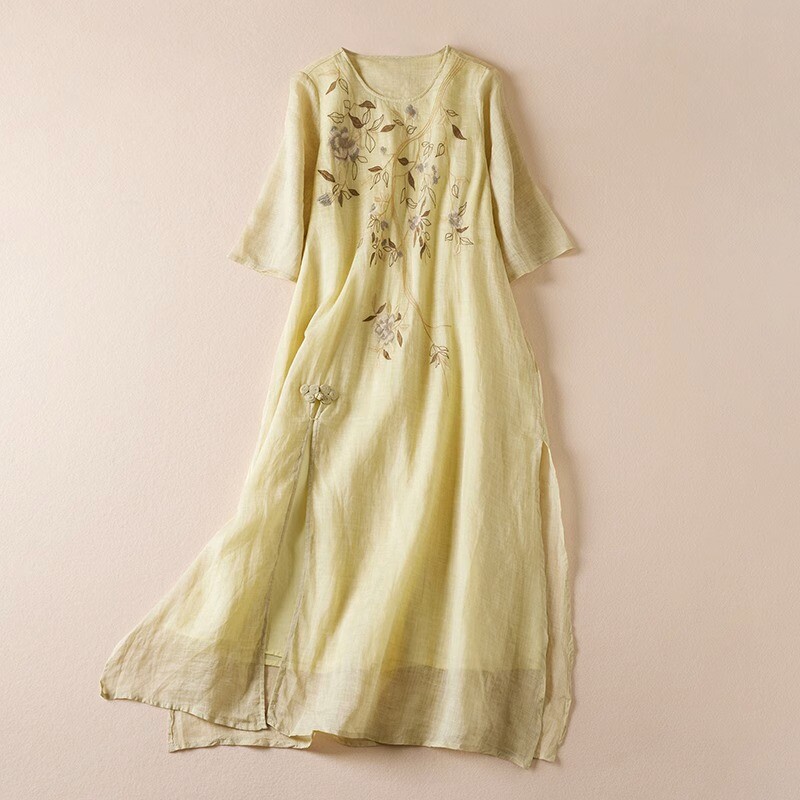 Women Side Slit Embroidery Retro Style Dress Half Sleeve Chinese Dress Summer