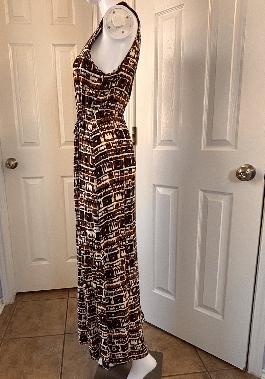 Elementz Petite Large Sleeveless Maxi Dress- Brown Geometric Print