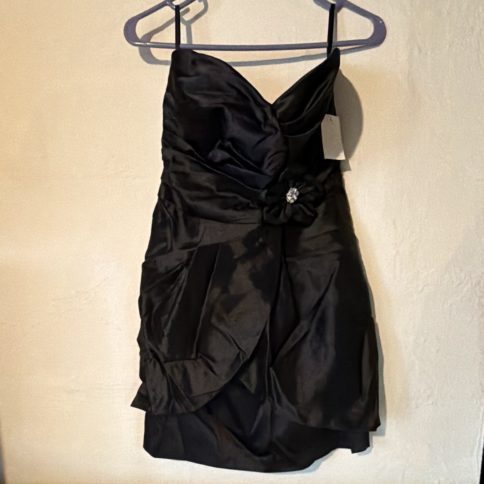 Charlotte Russe Black Satin Sweetheart Ruched Mini Dress Lined Zip Size 9