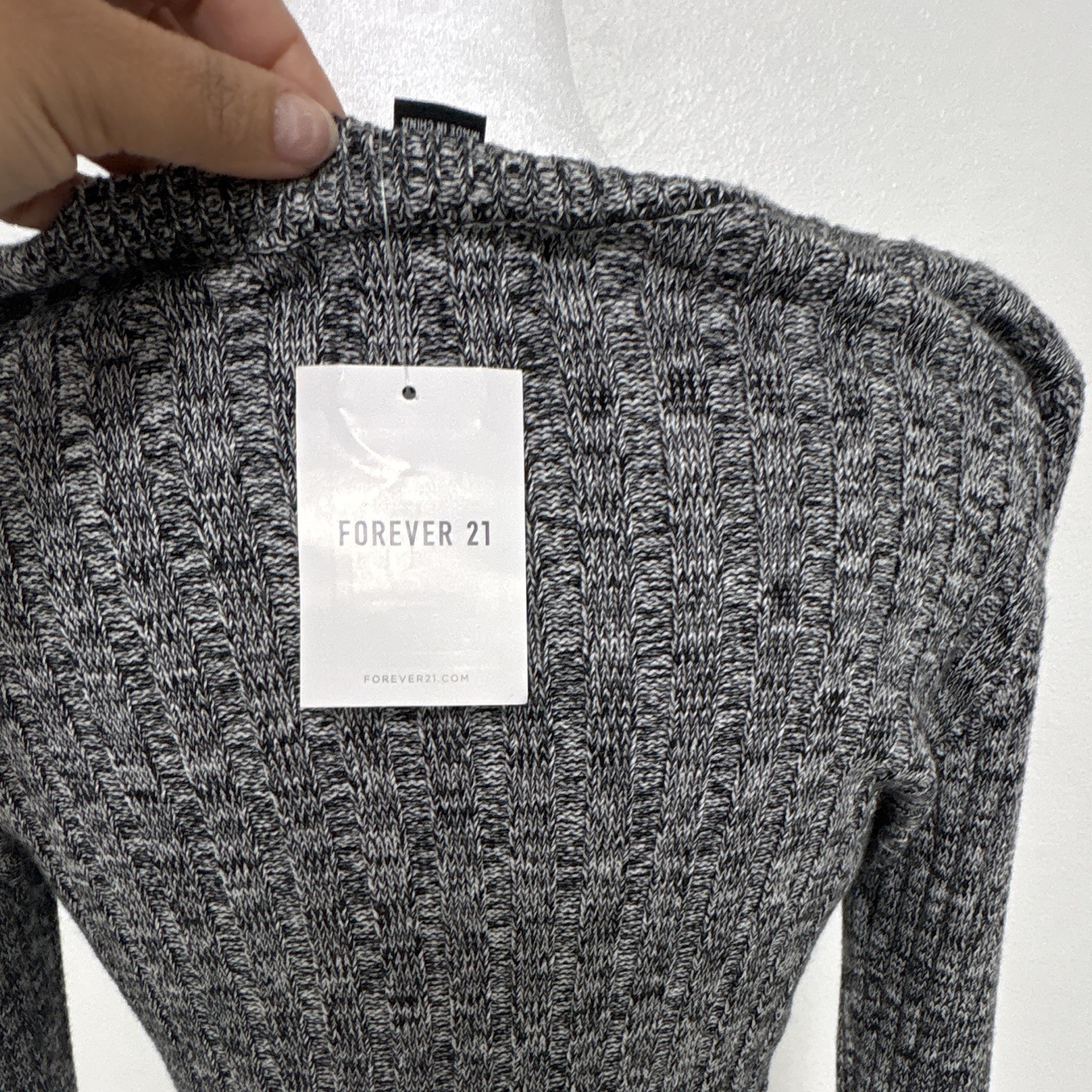 FOREVER 21 S Black Solid Ribbed Knit Cut-Out Round Neck Long Sleeve Bodycon
